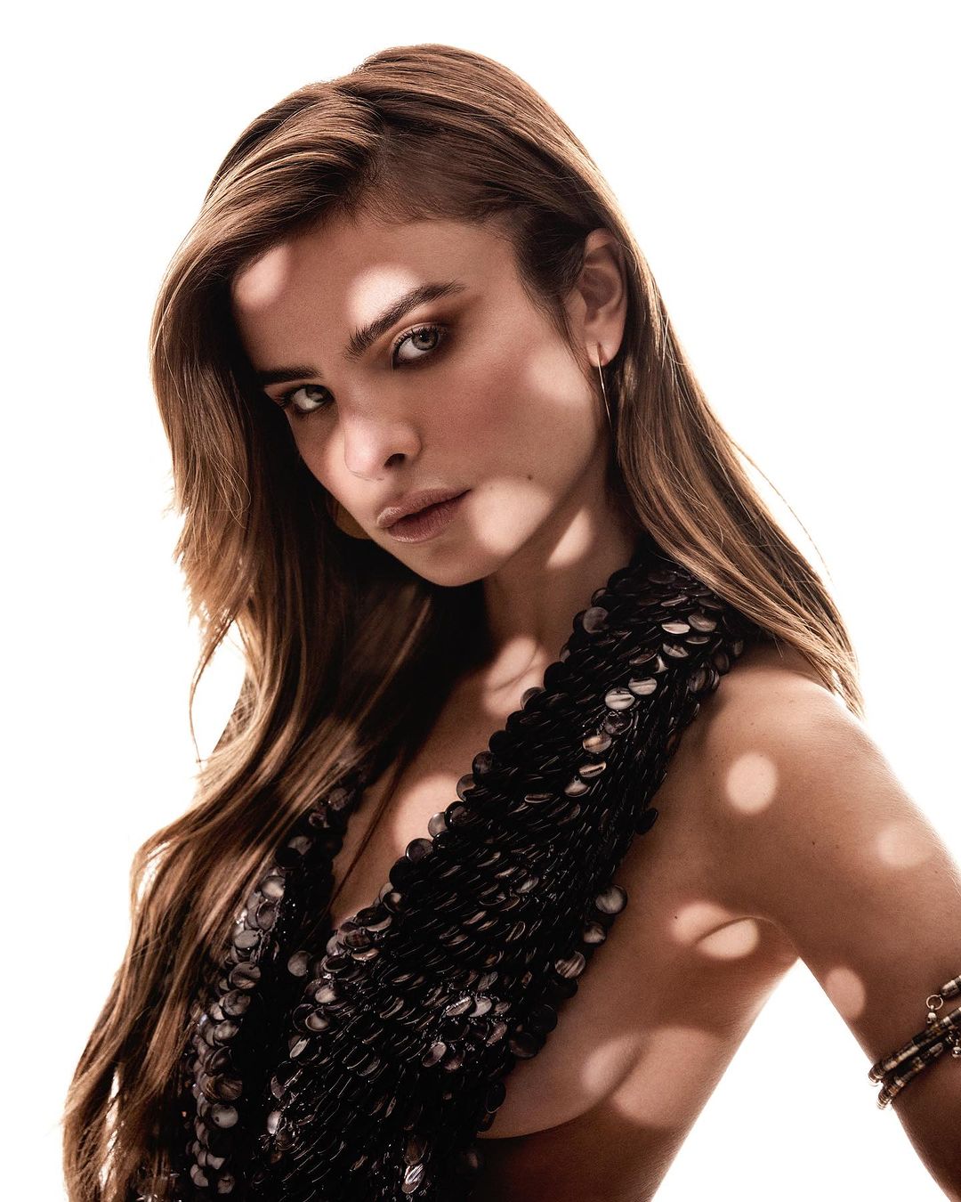 Giulia Be estreia-se em Portugal. “Ser uma menina solta permitiu-me virar uma mulher livre”