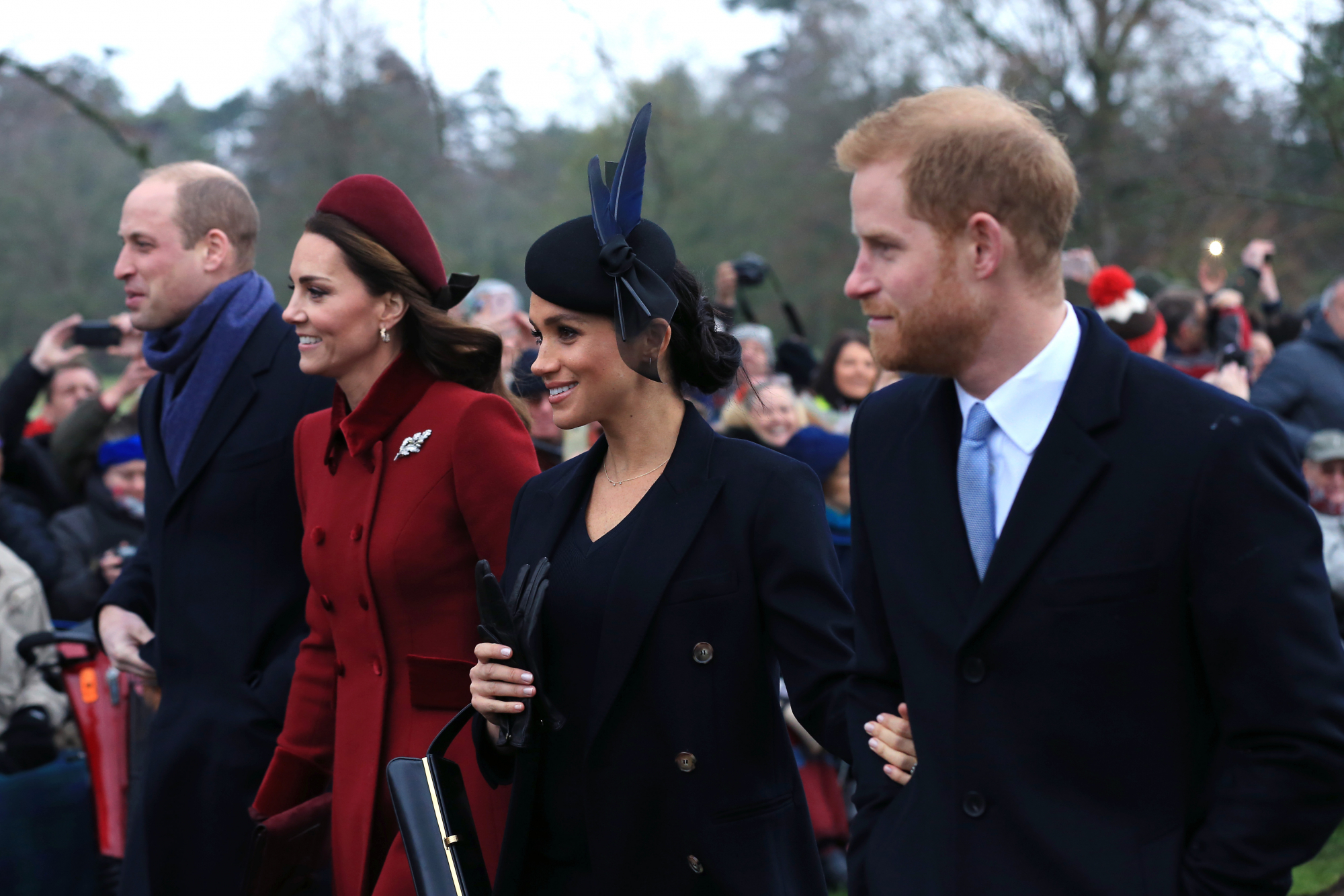 Kate, William, Meghan e Harry juntam-se ao realizador de “O Amor Acontece”