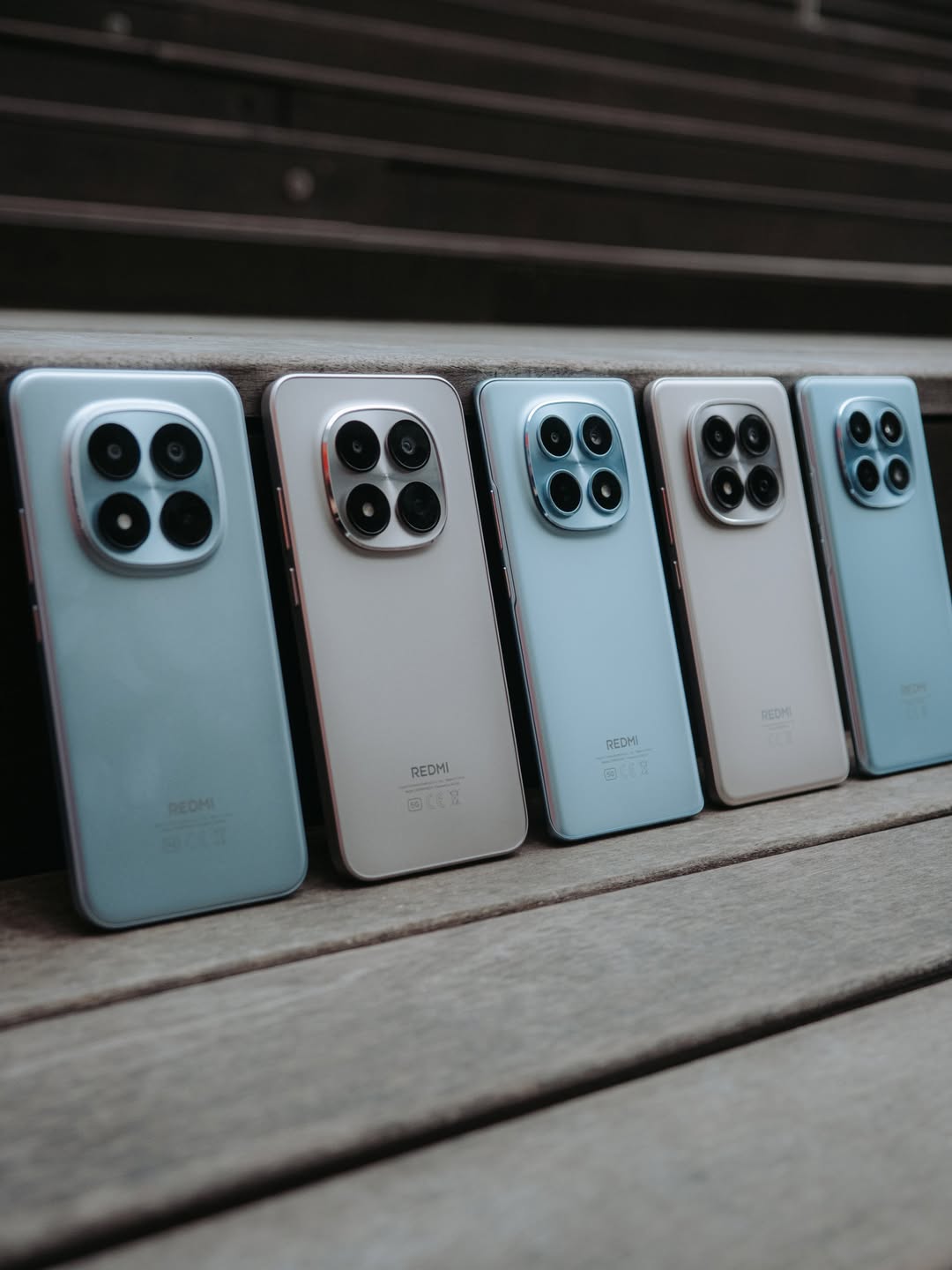 Testámos o novo telemóvel que promete premium a um preço (bem) acessível. Será que vale a pena?