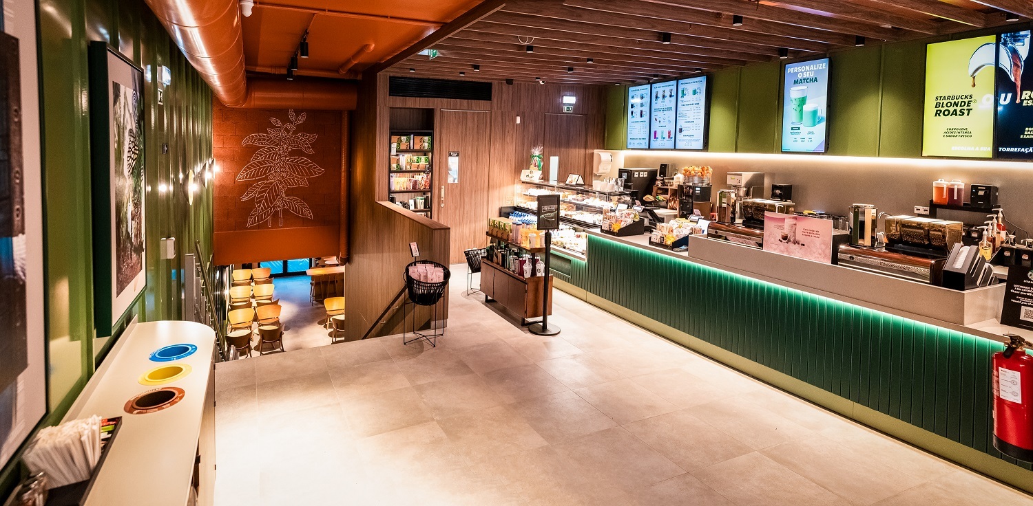 Já pode beber um iced latte em mais um Starbucks. Saiba onde fica a nova loja