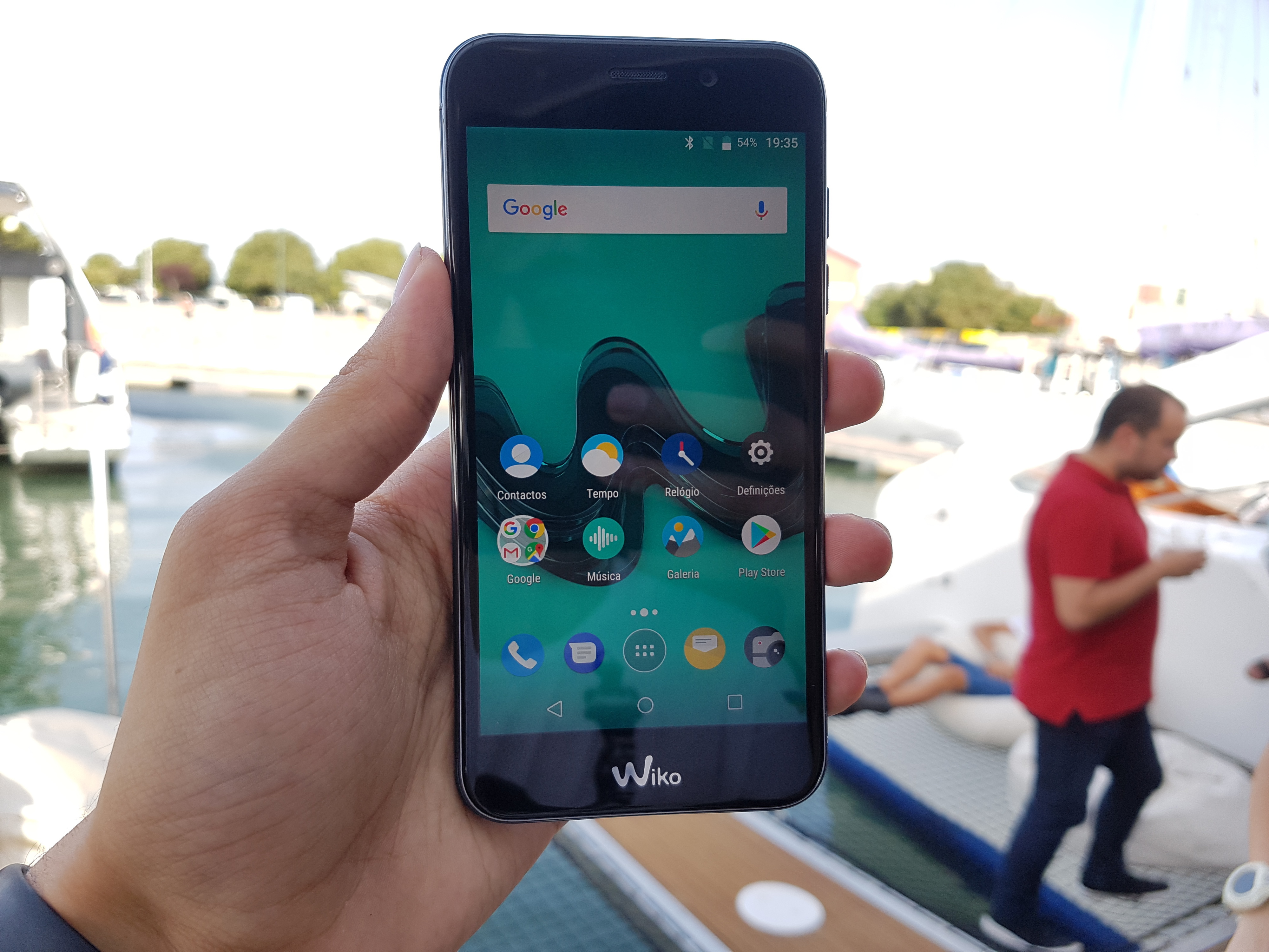 Quem disse que não se pode usar branco no Inverno? 35 peças para usar esta estação