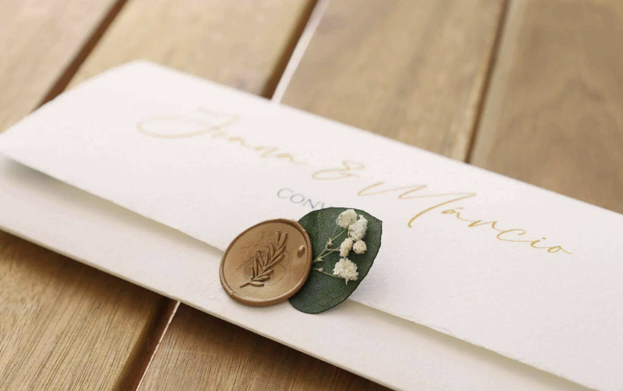 Noiva obriga convidados a oferecerem um presente de pelo menos 50€. Ou então não vão ao casamento