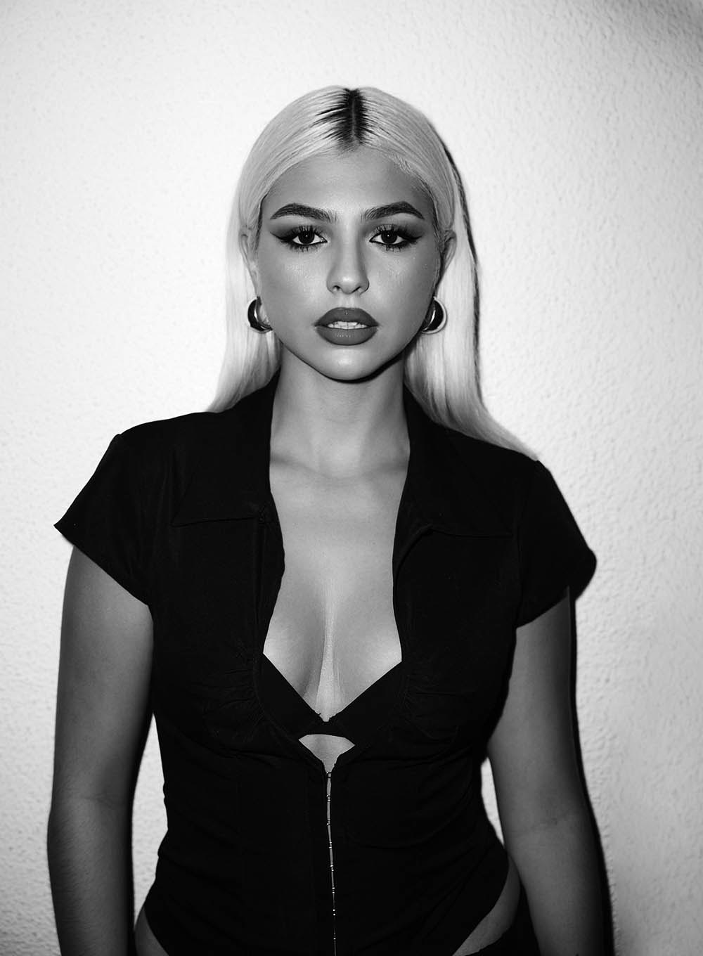 De cantora a criadora de moda, Bárbara Bandeira lança nova marca de roupa (com direito a desfile na ModaLisboa)