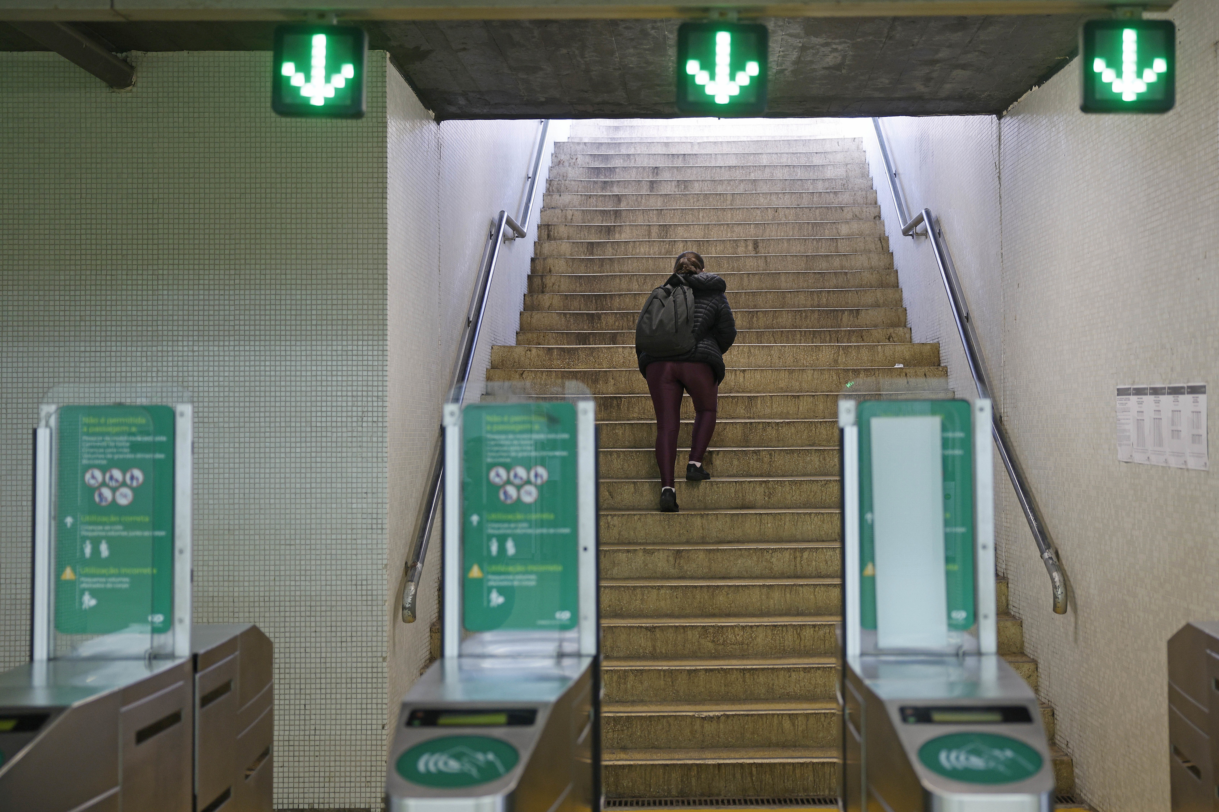 Greve na CP suprimiu 198 comboios de 1.191 programados até às 20:00