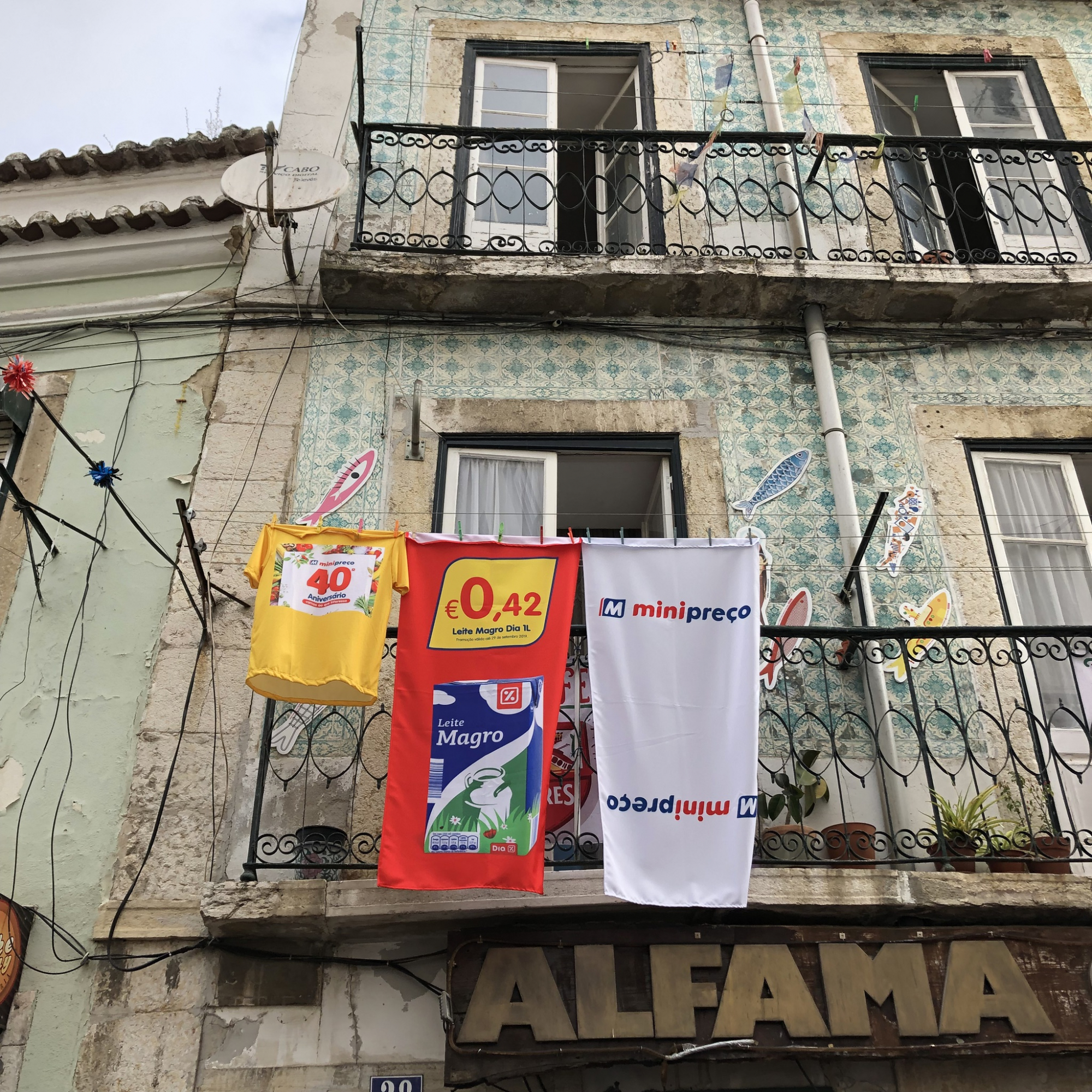 Moradores de Alfama alugam o estendal para ajudar a pagar a renda