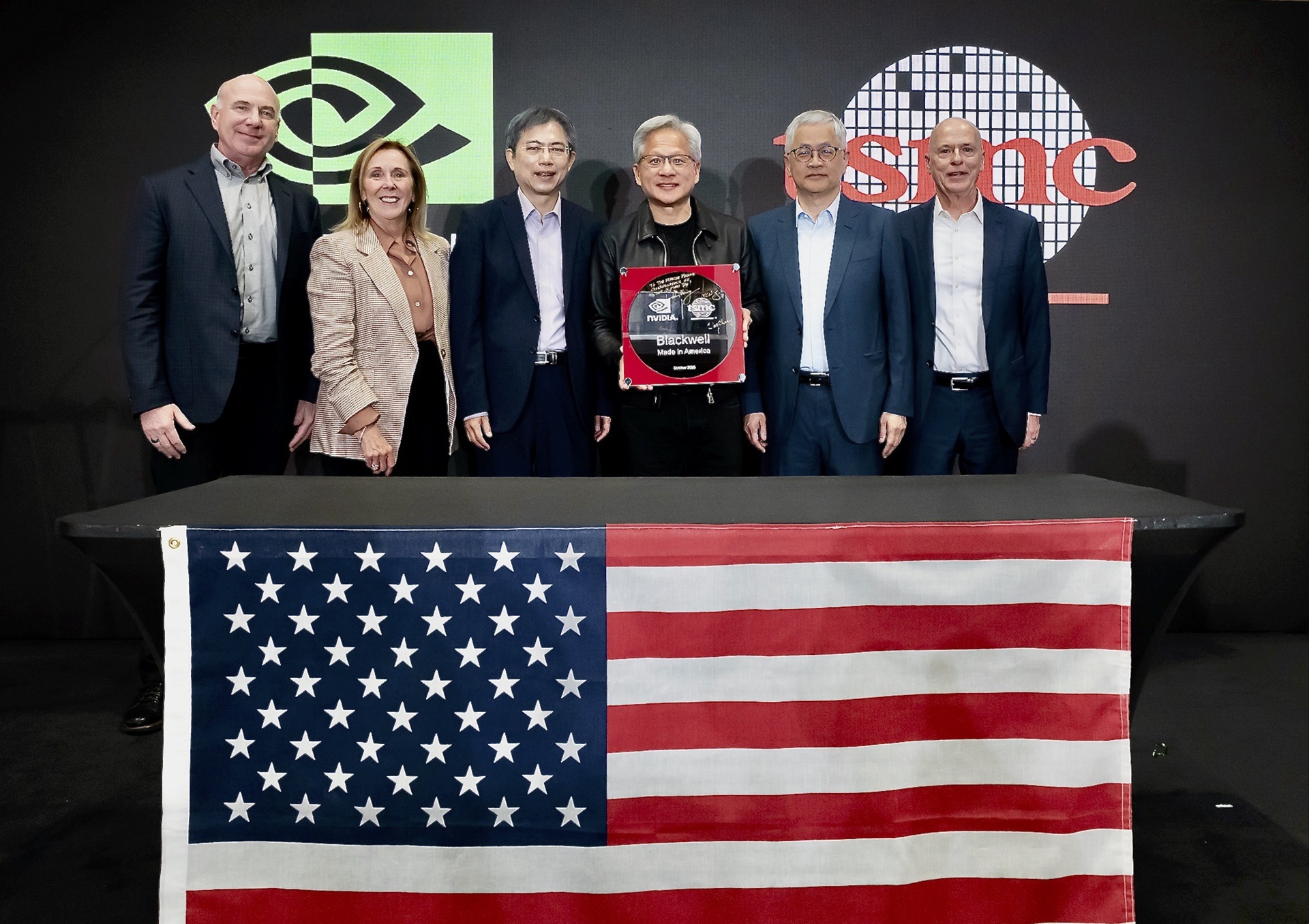 Nvidia produz o primeiro chip Blackwell em solo norte-americano, mas ainda depende de Taiwan