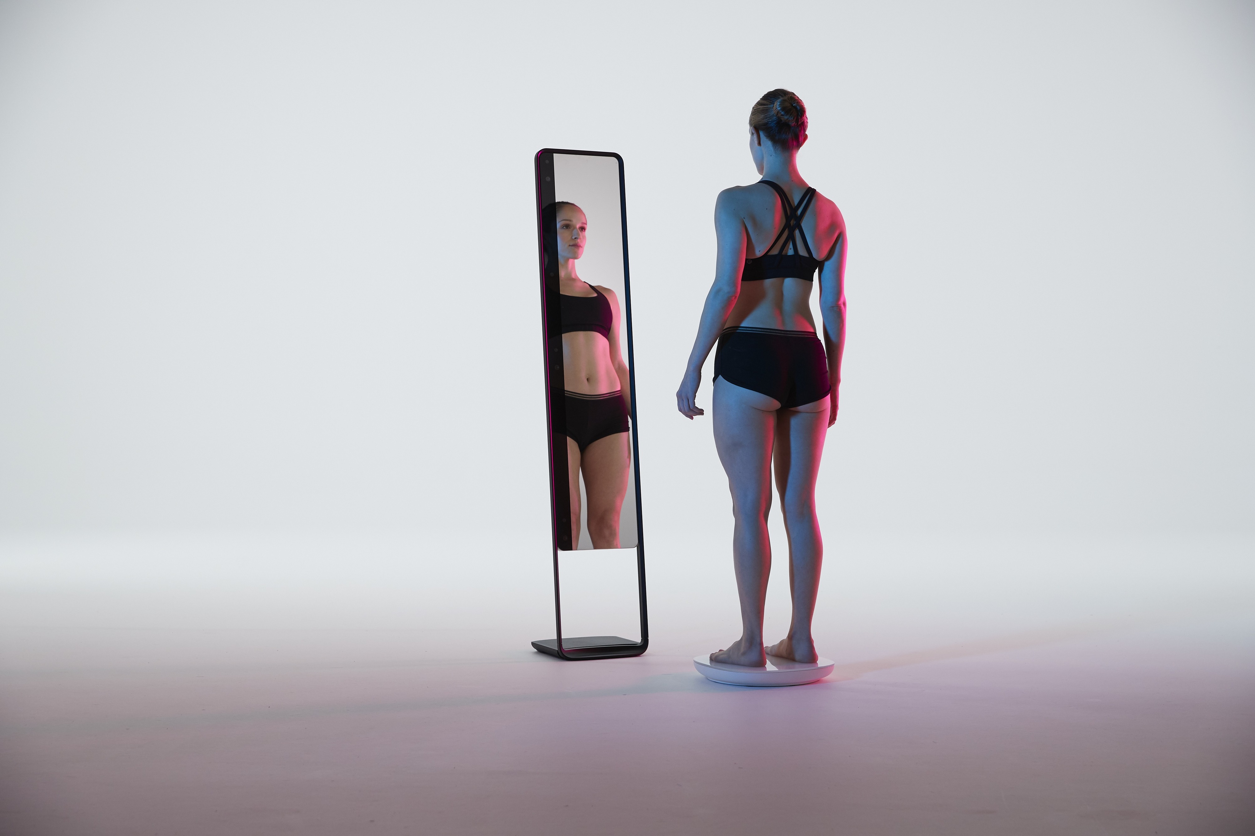 Vanessa Martins lança nova coleção de biquínis e fatos de banho — e existem modelos até ao XXL