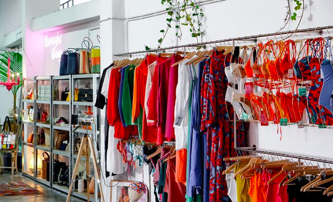 Experimentar as peças de roupa das lojas online que anda a namorar? Já é possível no Beato