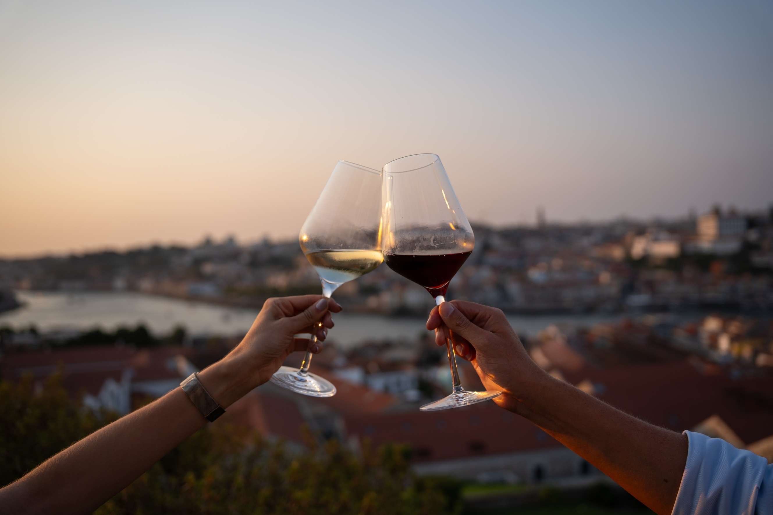 Vem aí um pôr do sol com sabores de Nova Iorque e muito vinho (para se despedir do verão em grande)