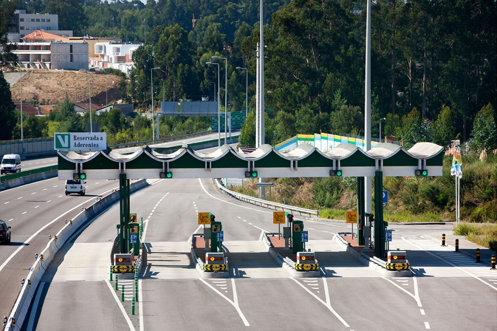 Lisboa-Porto pela A1 fica 1,05€ mais caro. Saiba os aumentos das principais auto-estradas