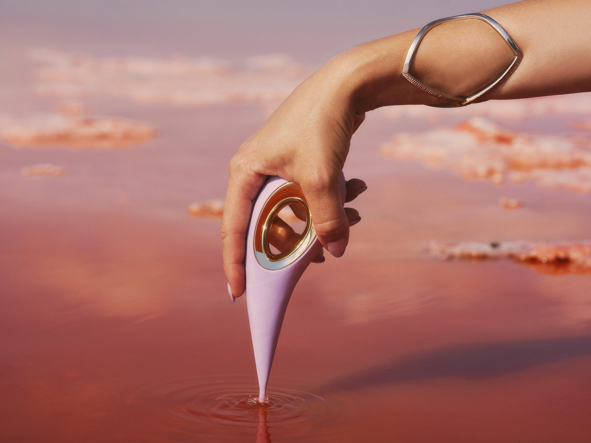 Fomos conhecer o novo vibrador LELO DOT que promete fazê-la atingir orgasmos mais facilmente