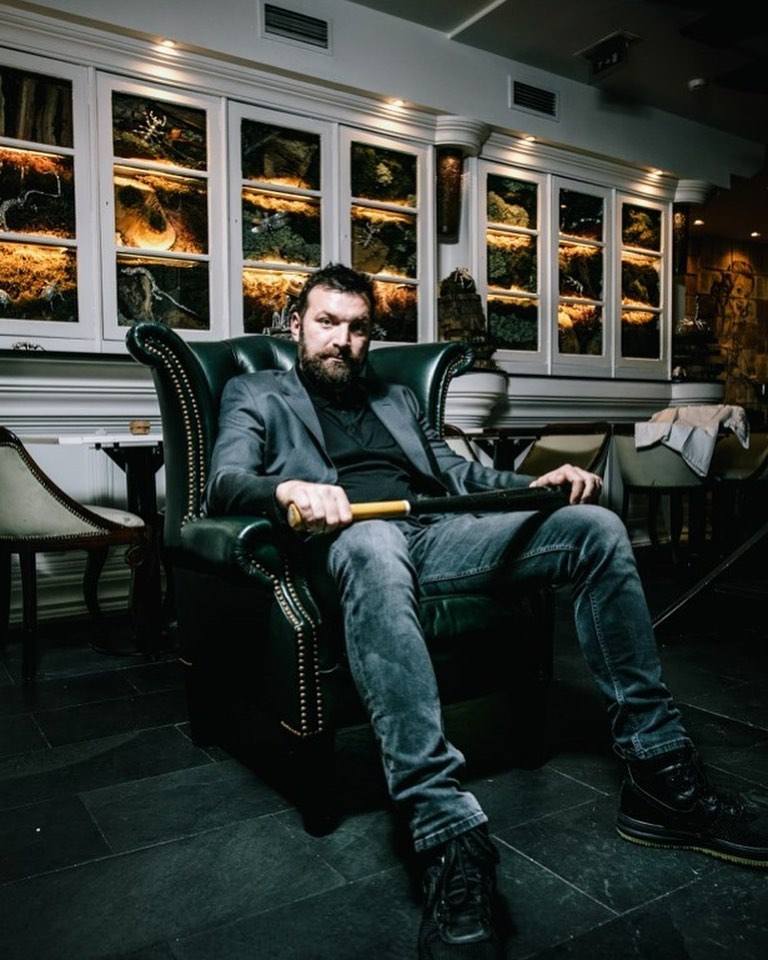 Os sábados nunca mais vão ser os mesmos. Ljubomir quer metê-lo em assados no Bistro 100 Maneiras