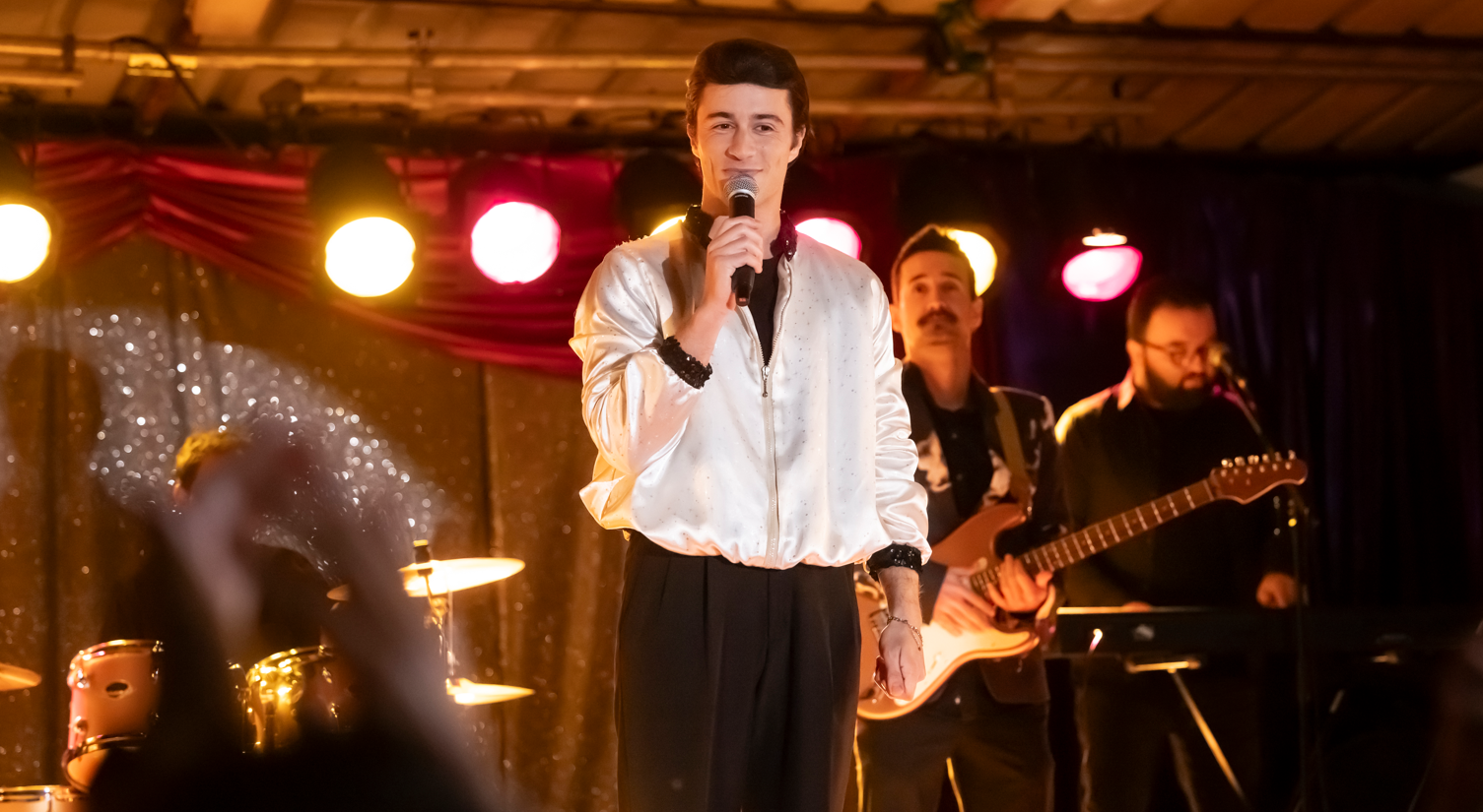 Carlos Félix é Tony Carreira em “Tony”. Ator estreou-se em TV em  “Uma Canção para Ti”