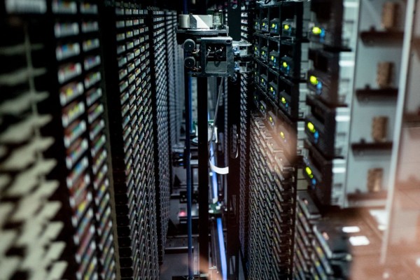 Comissão Europeia dá acesso a supercomputadores para PME desenvolverem modelos de IA