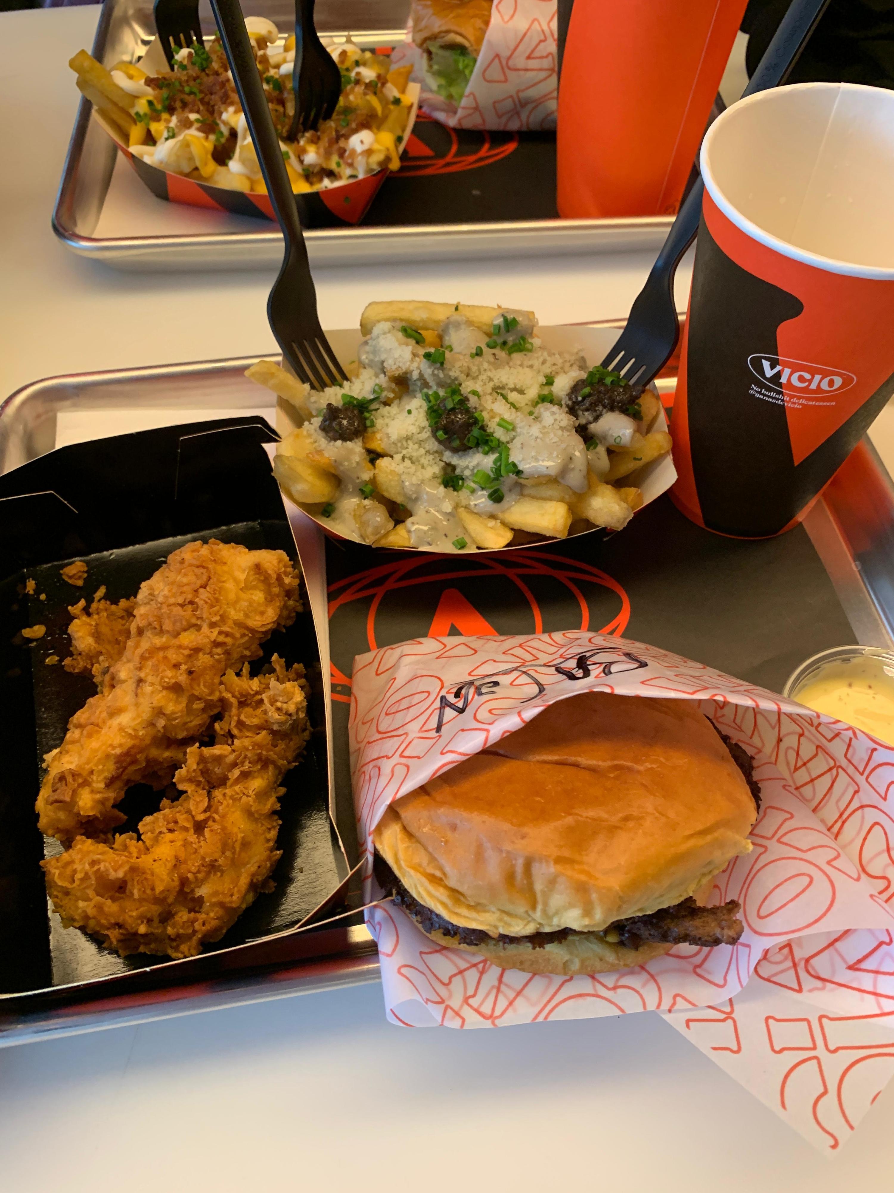 VICIO. Saiba onde fica o primeiro restaurante dos famosos smash burgers espanhóis em Portugal