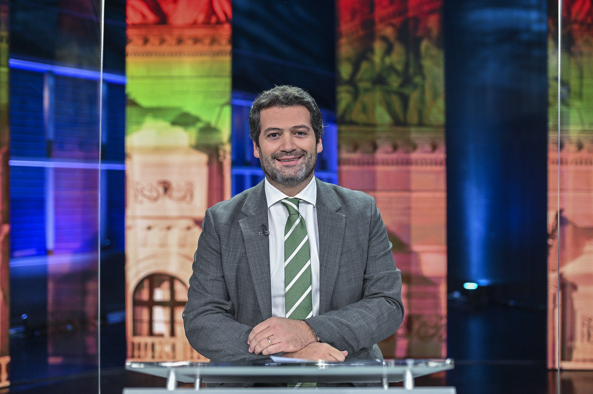 Porque é que o Chega elegeu 12 deputados? Porque não é com vinagre que se apanham moscas