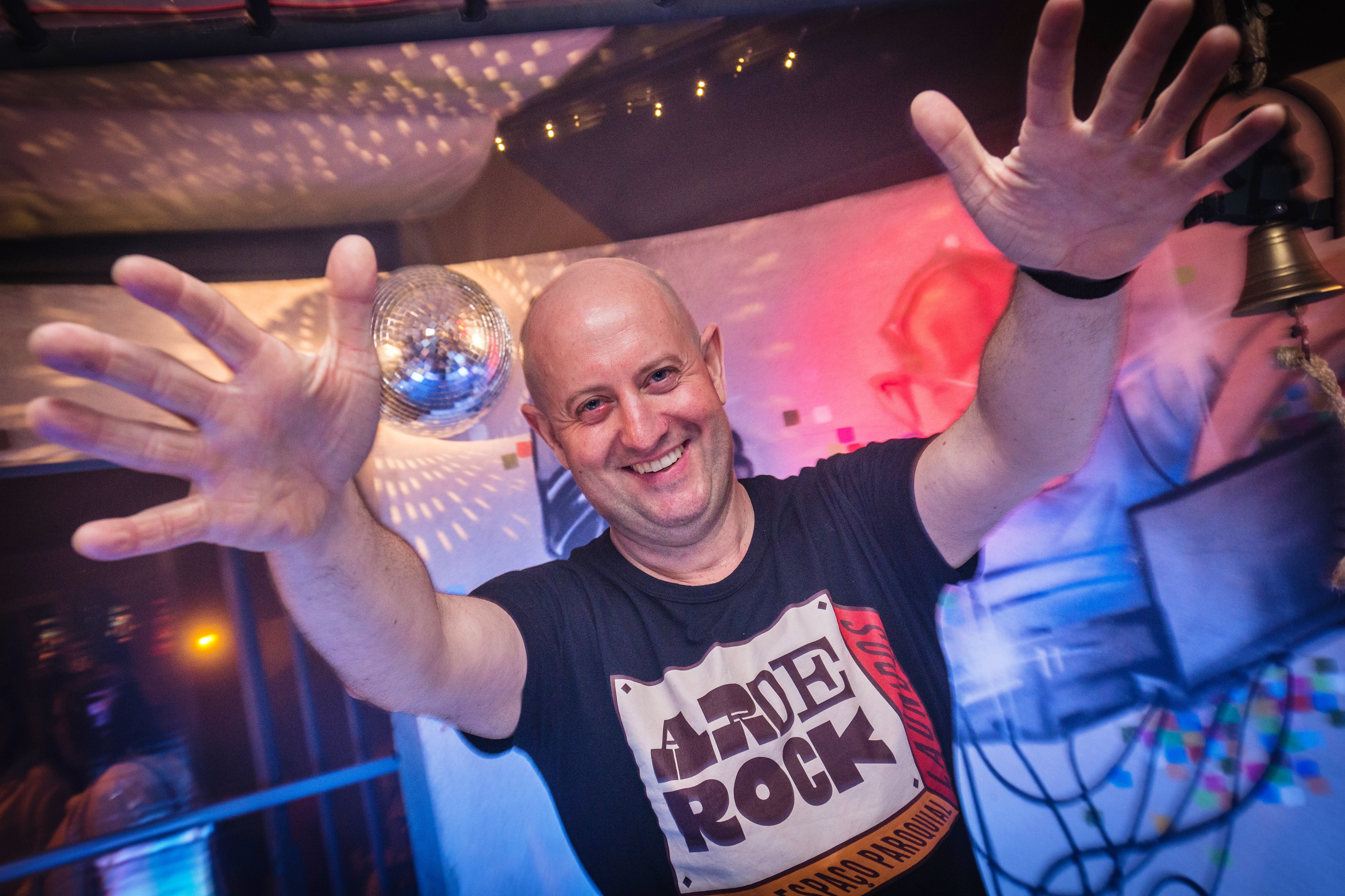 Padre Guilherme: “Ser DJ faz-me chegar onde geralmente a igreja não entra e não está”