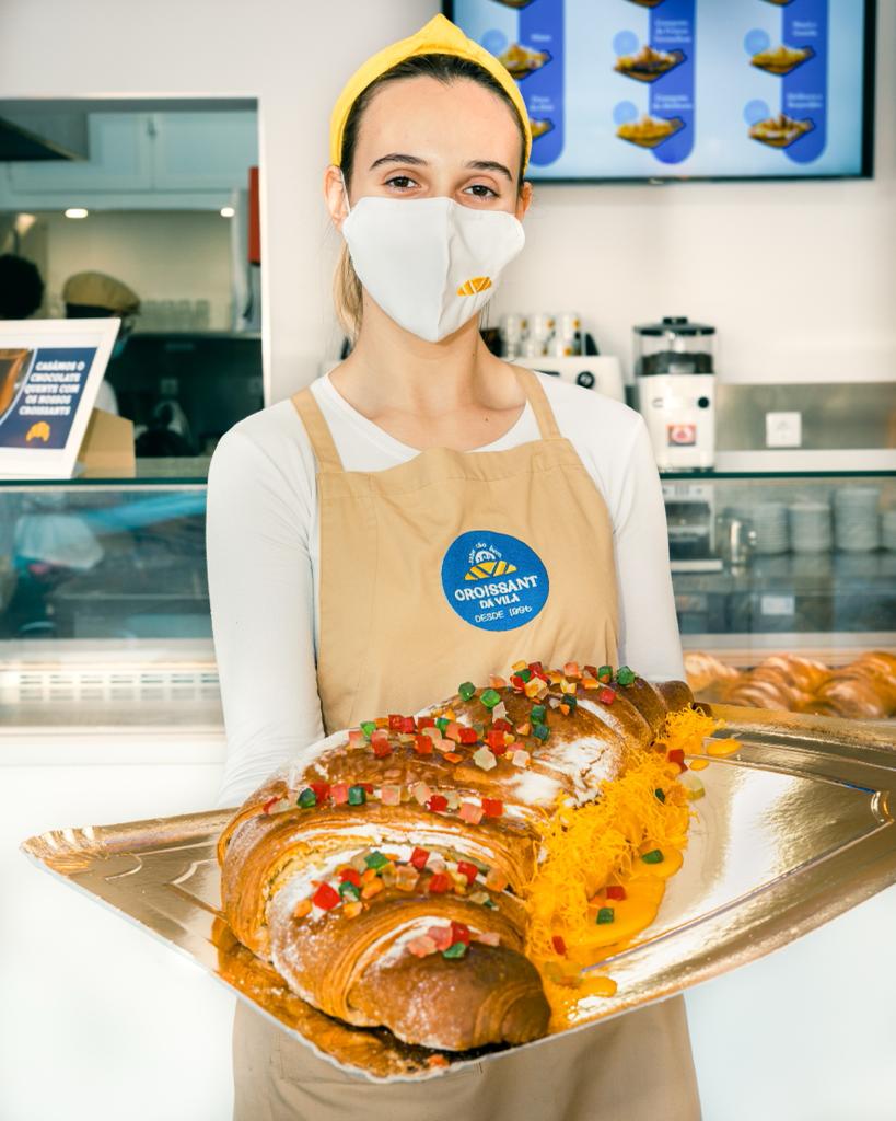 Tem mesmo de provar a versão natalícia (e gigante) deste Croissant da Vila