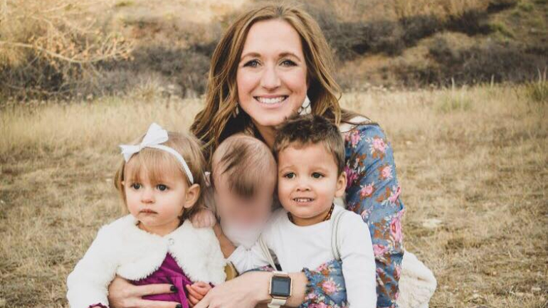 Mãe descobre que os filhos adotivos são irmãos biológicos