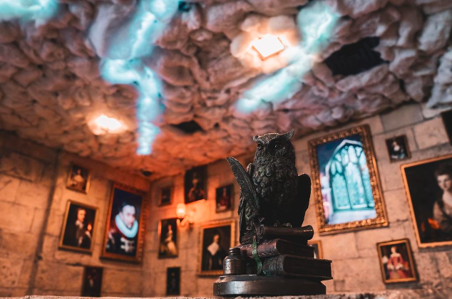 Atenção, fãs de “Harry Potter”: têm mesmo de ir a este restaurante mágico, com “poções” e pratos místicos