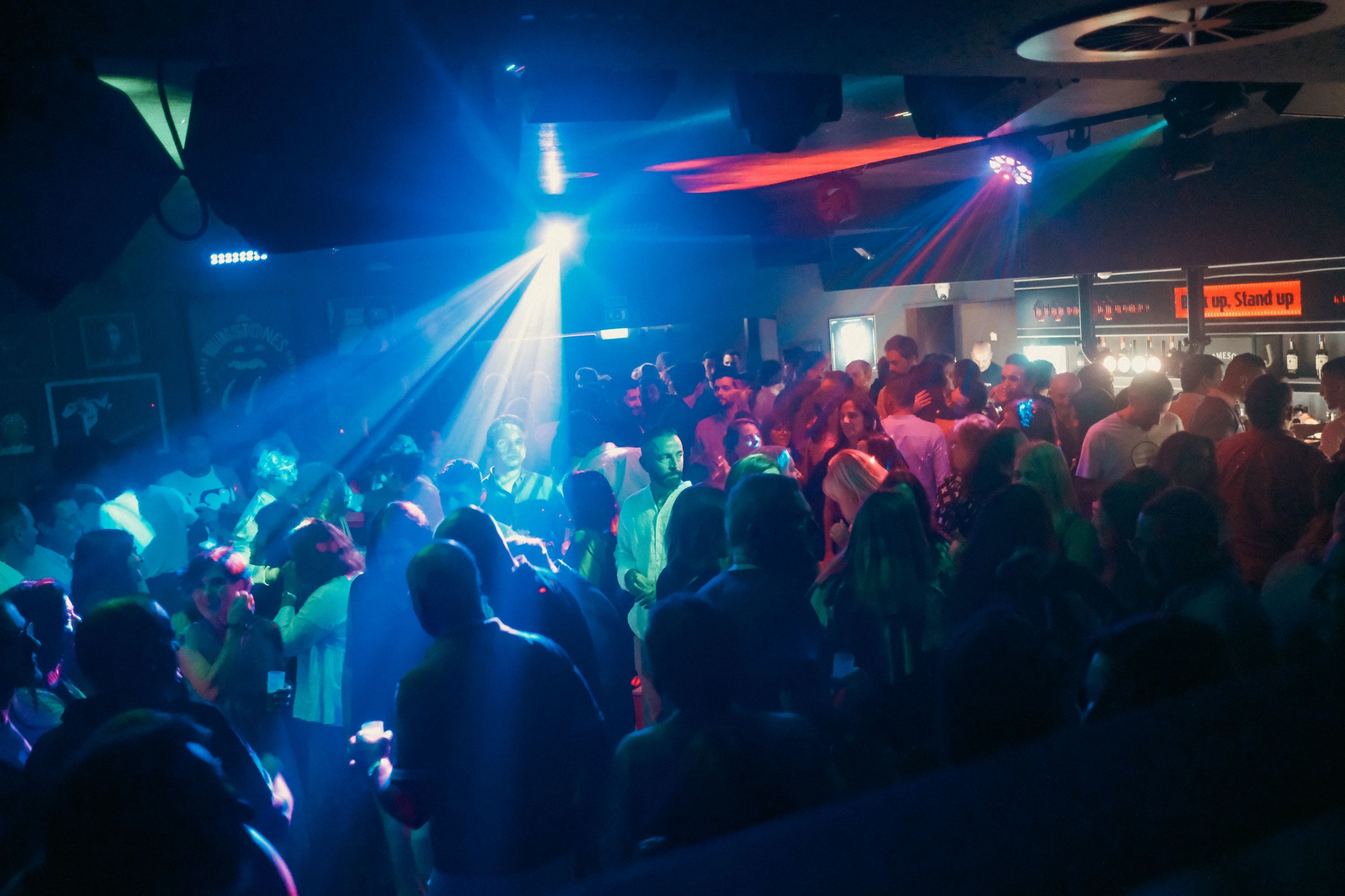 Icónicas discotecas lisboetas Tokyo e Jamaica vão aterrar no Algarve. Saiba a partir de quando