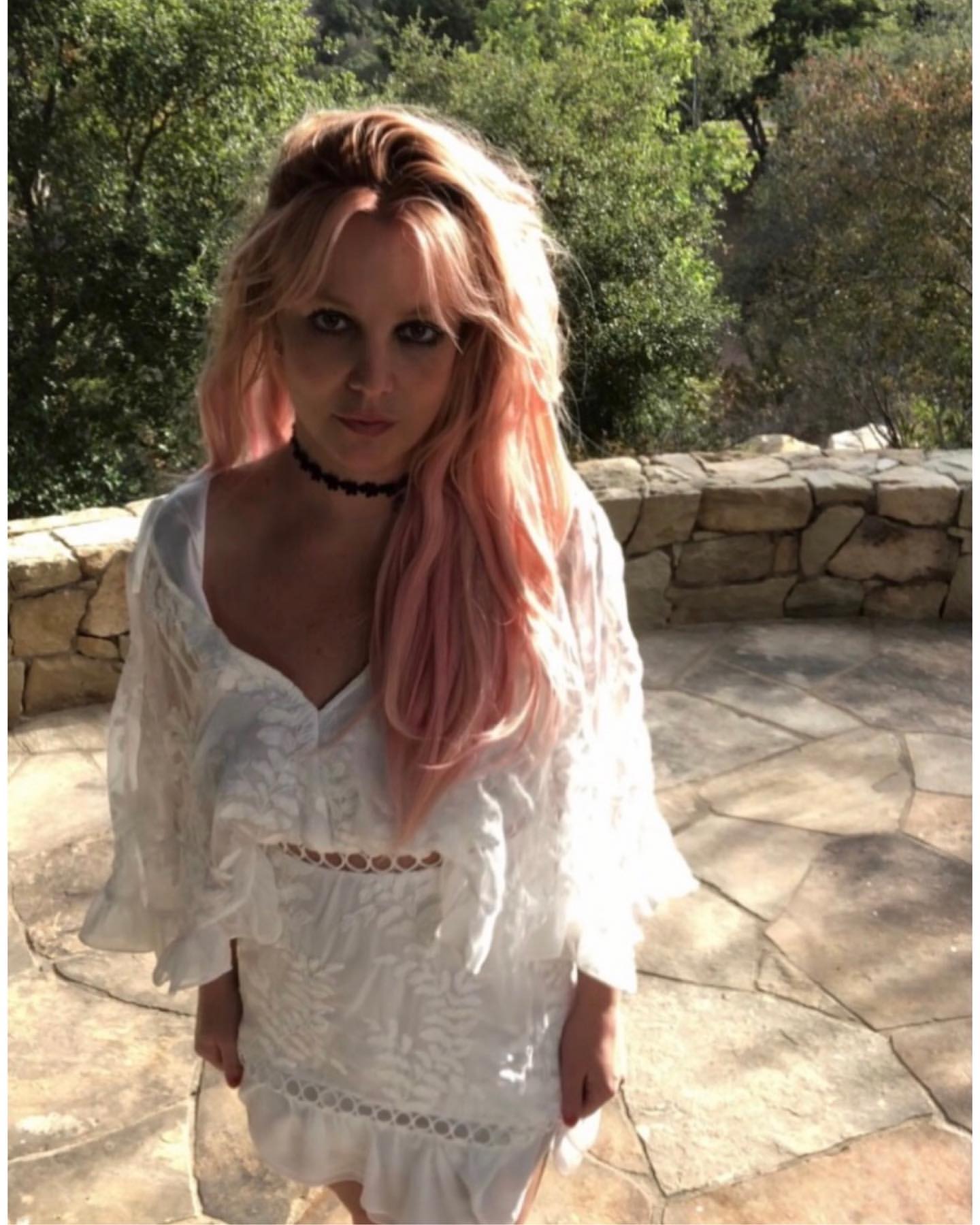 Britney Spears vem a público com revelações chocantes sobre a tutela. “Eles mataram-me”