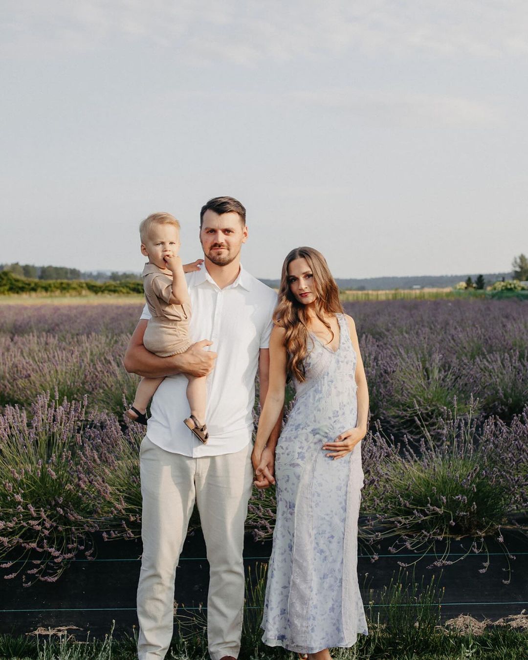 Casal morre afogado durante férias paradisíacas e deixa órfão de 18 meses. Mulher estava grávida