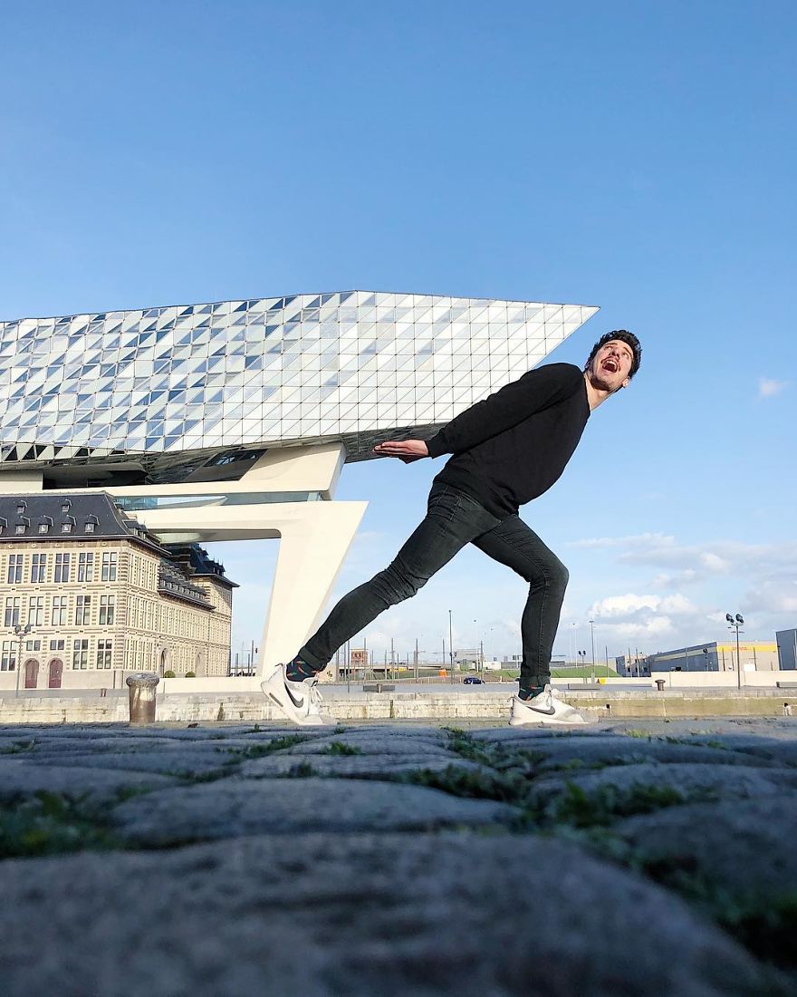 Tiago brinca com a ilusão ótica e é um sucesso no Instagram