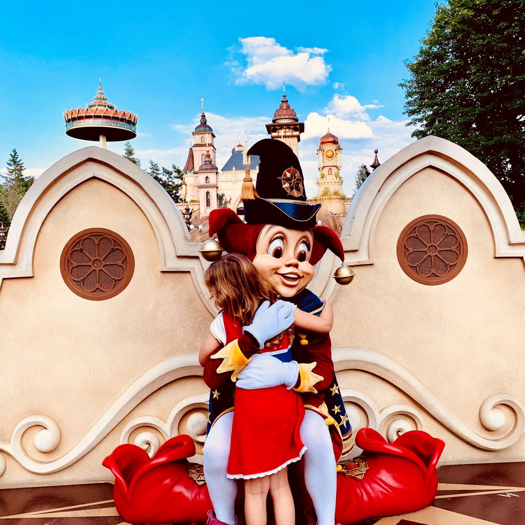 Este parque temático é um autêntico conto de fadas da vida real. Saiba onde fica e quanto custa