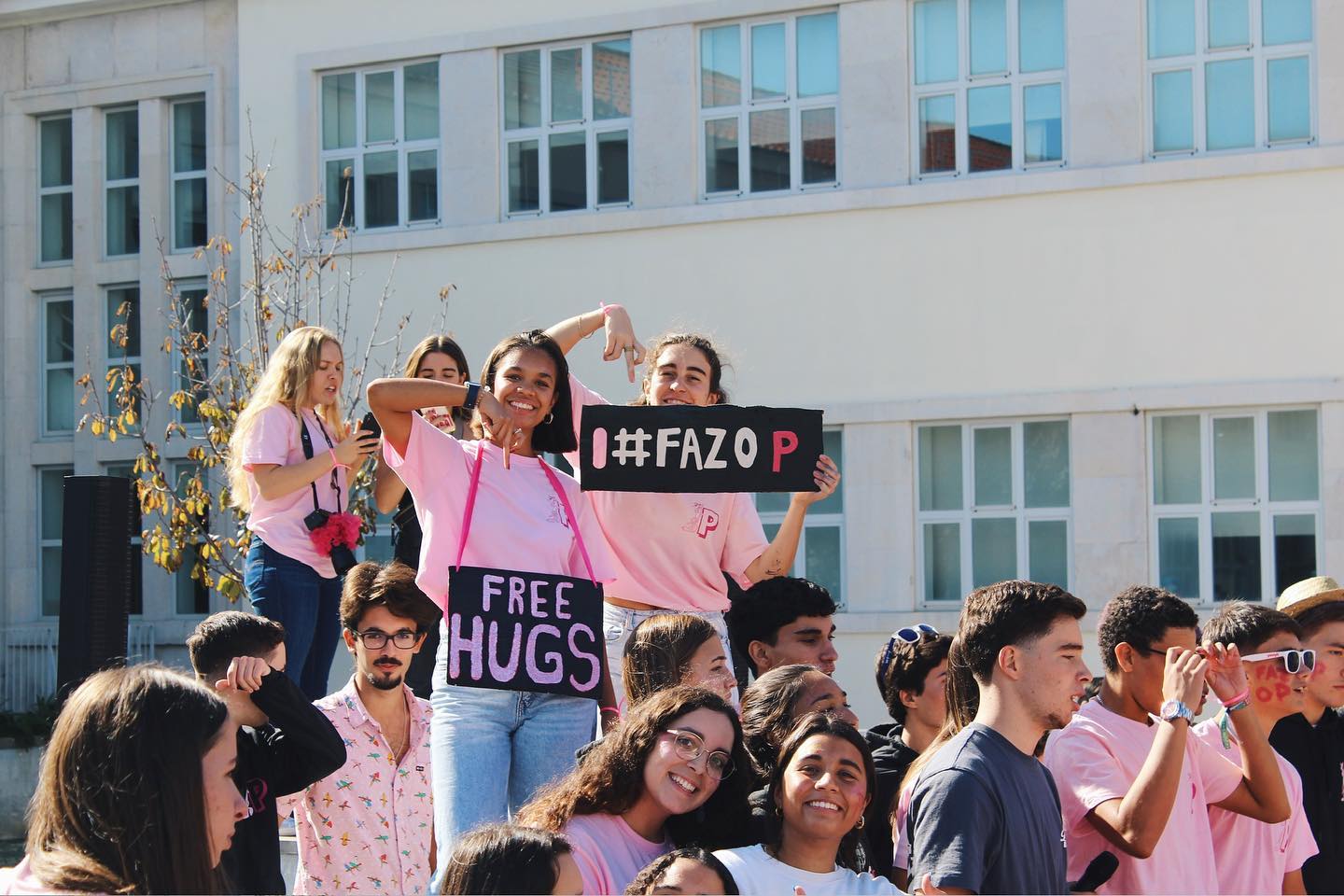 De Cristianinho a Marcelo. Como é que uma lista candidata à associação de estudantes conseguiu estes apoios?