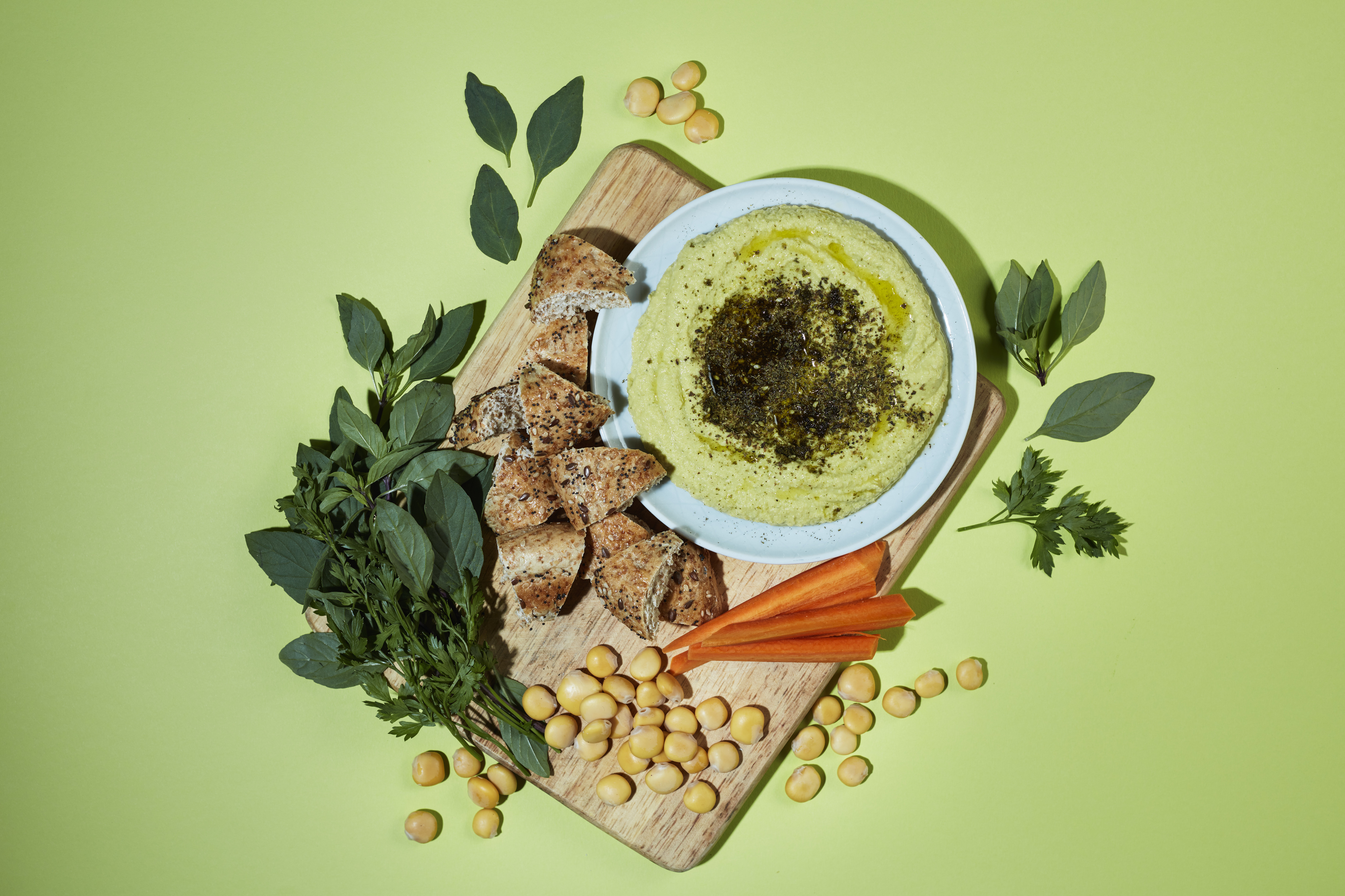 Menos calórico e igualmente saboroso. Já chegou o húmus de tremoço da Tarwi (e vem em 4 sabores)