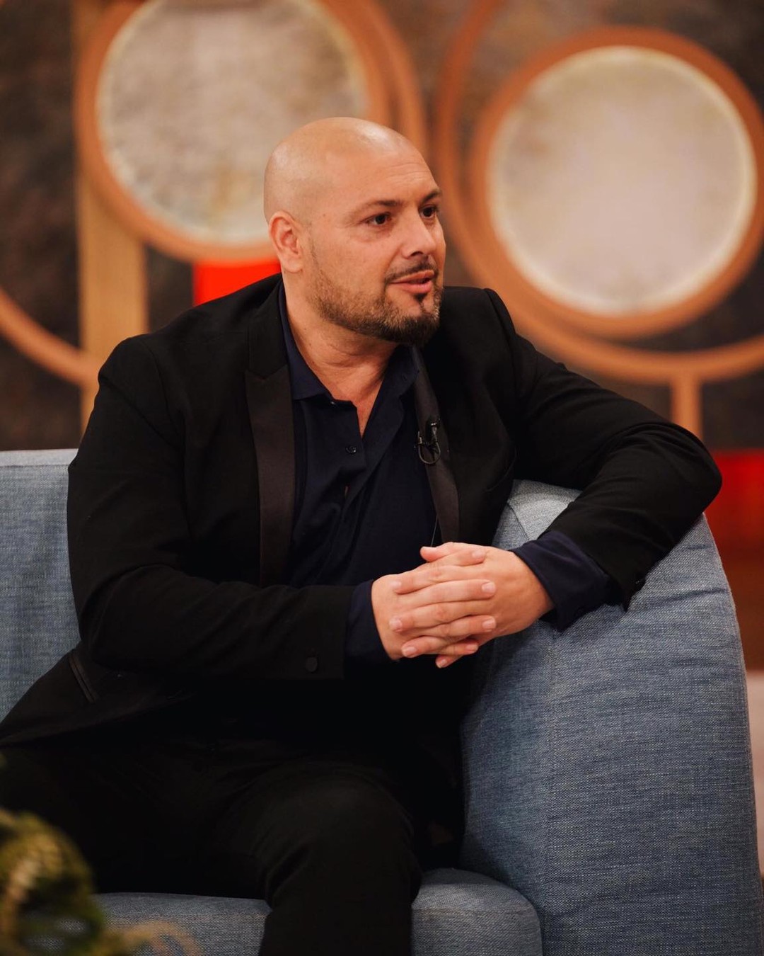 Melão acabou concerto dos Excesso no hospital após cair do palco. “Tive de ir de cadeira de rodas”