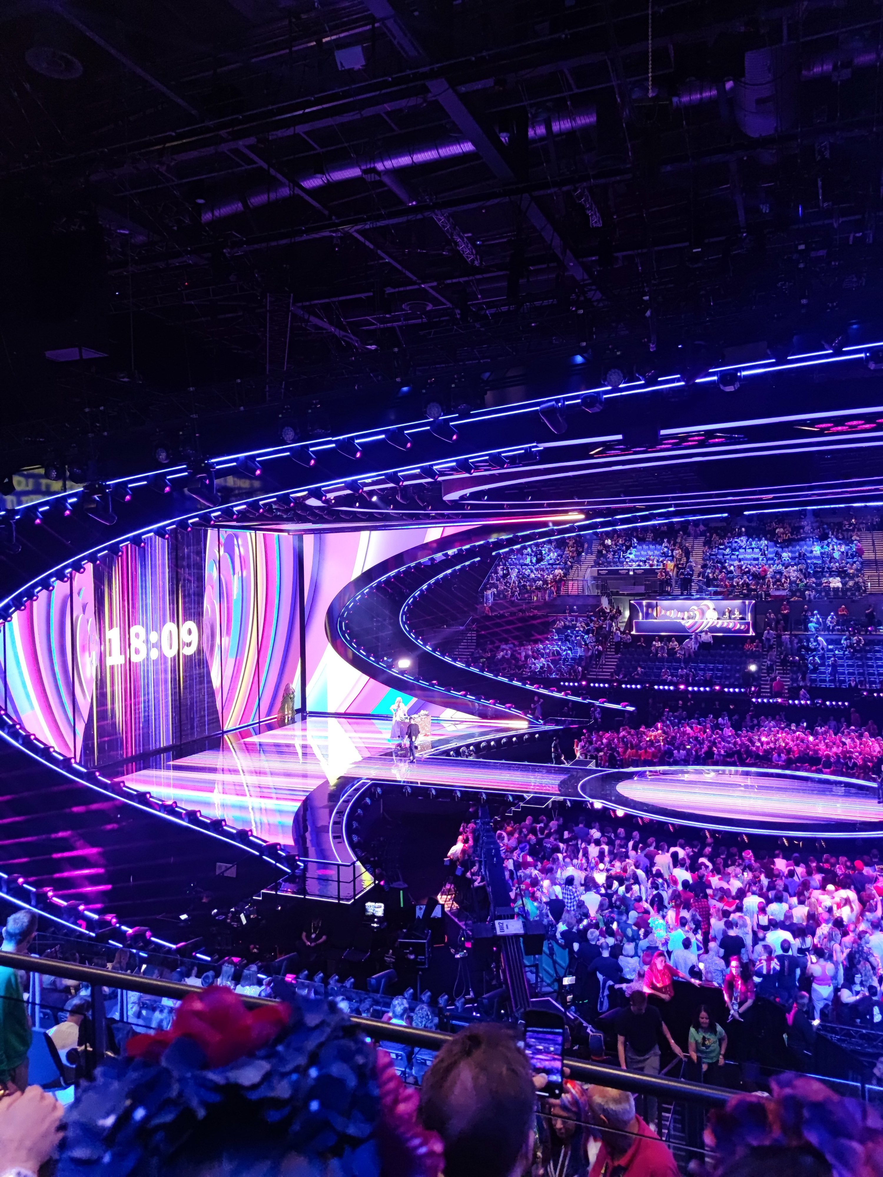 Assistimos à final da Eurovisão ao vivo. 5 coisas que a TV não mostrou (e o verdadeiro vencedor)