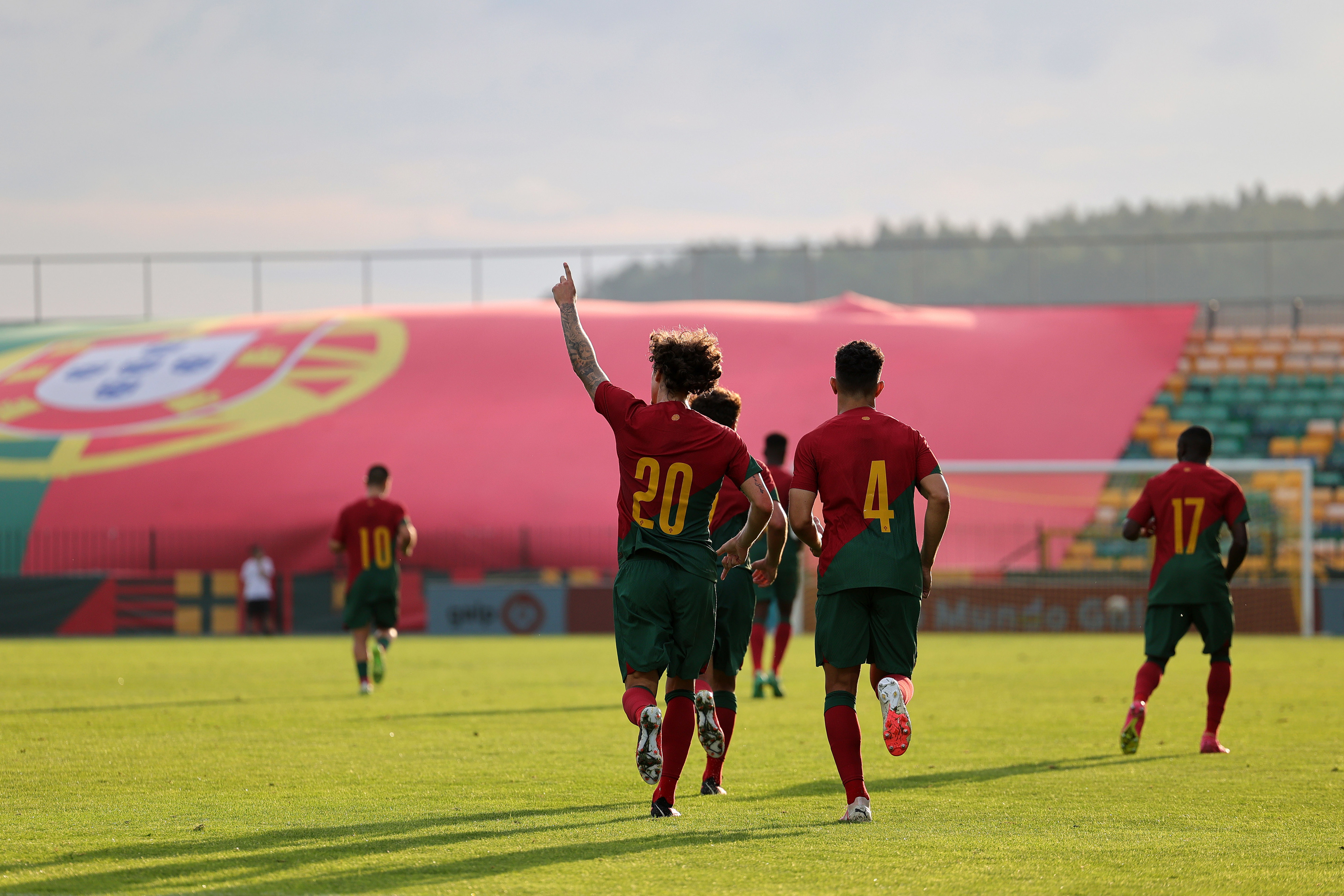 Portugal sobrevive no Euro sub-21, Crónica de jogo