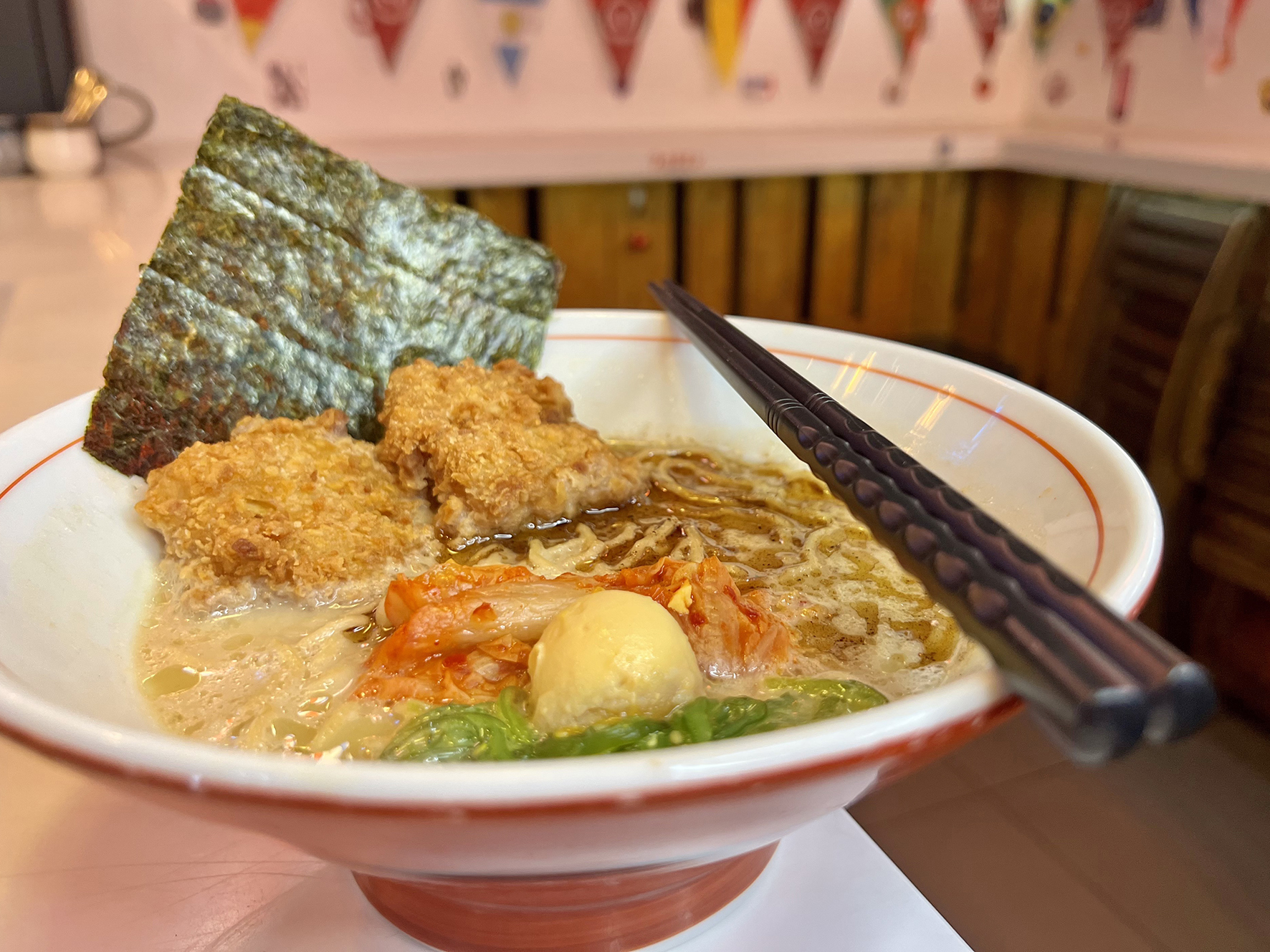Um ramen com as cores da bandeira. Kapitan Ramen lança prato a combinar com o Mundial