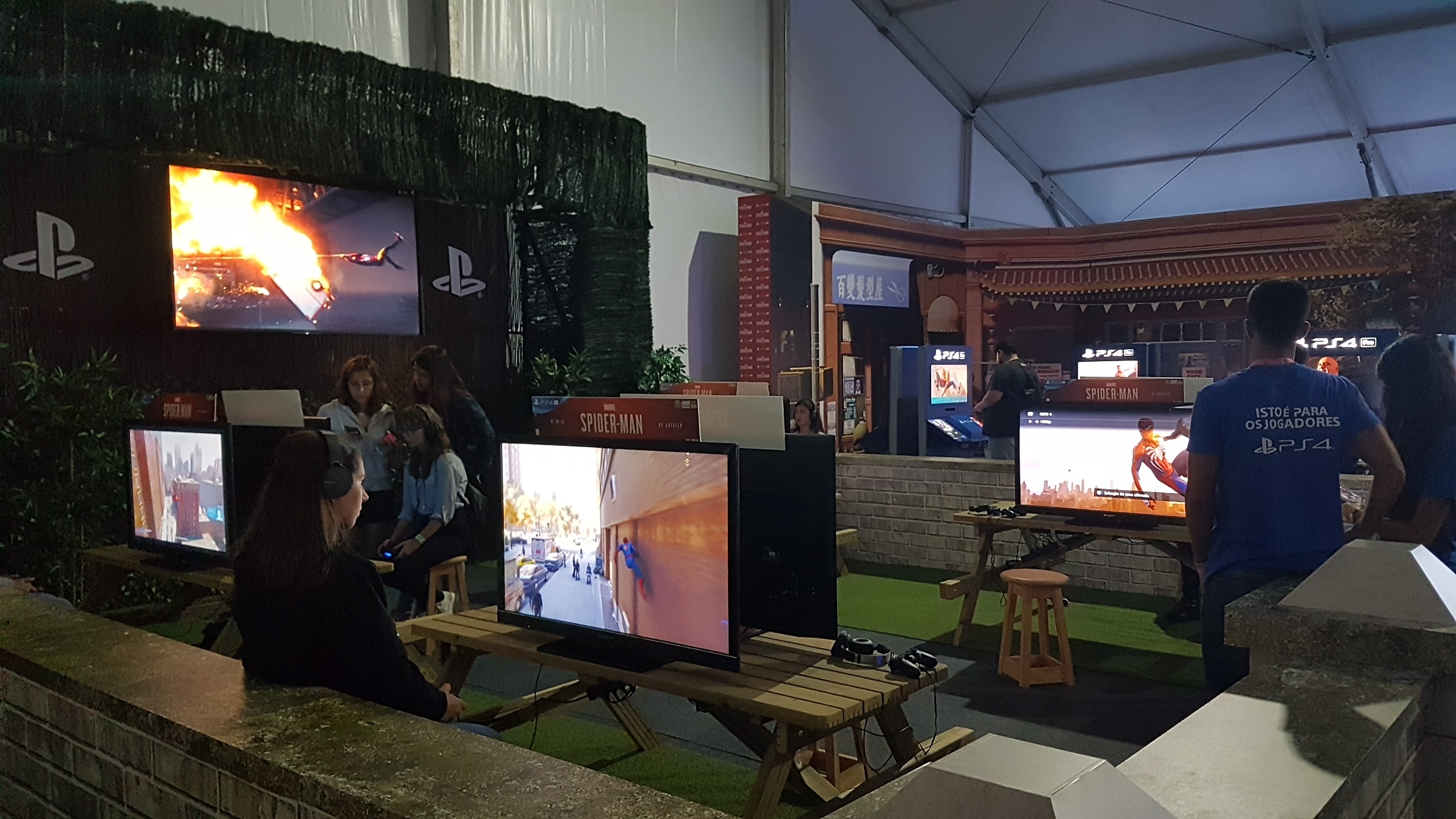 Esta nova bebida vai revolucionar os seus cocktails de verão — e é para os fãs de morango