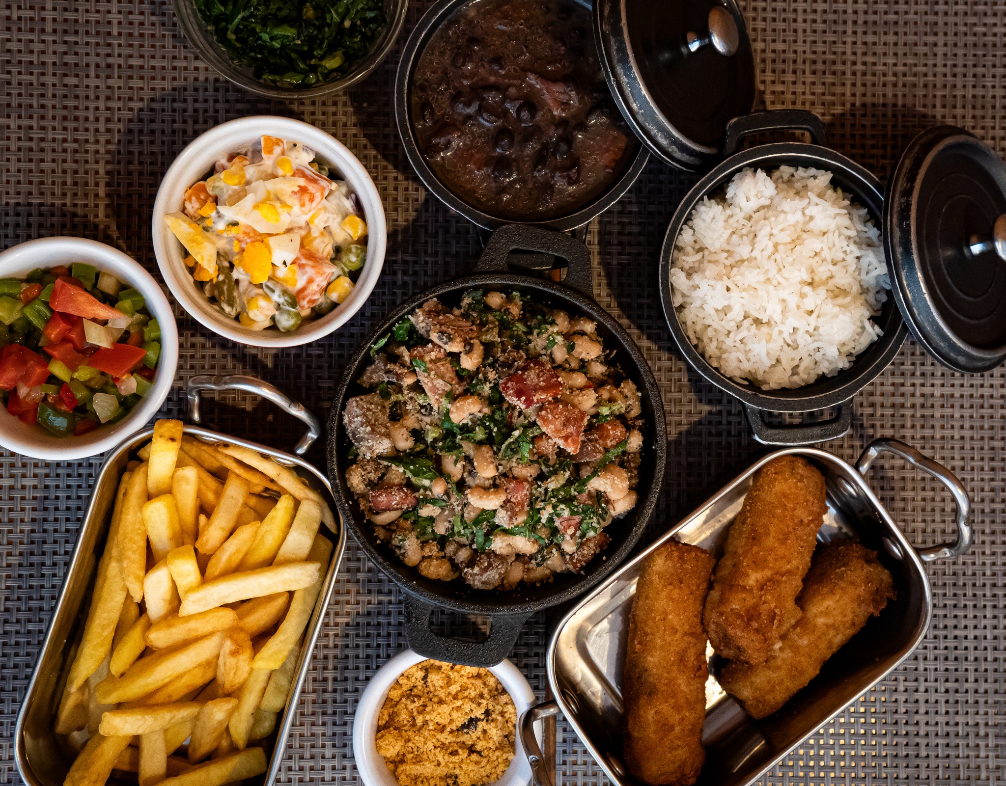 Este restaurante de rodízio brasileiro reabriu e já lá pode almoçar enquanto despacha as compras