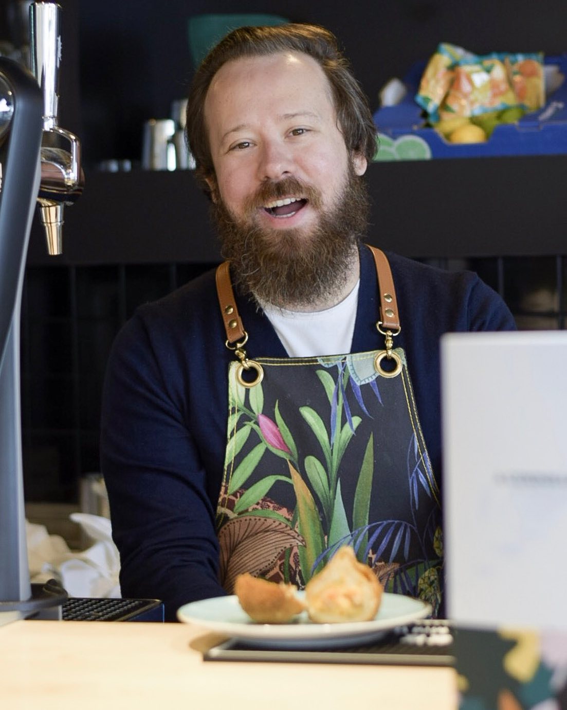 Por causa da Jornada Mundial da Juventude, Glauco vendeu 300 coxinhas em 60 minutos. “Eu nunca tinha visto na minha vida”
