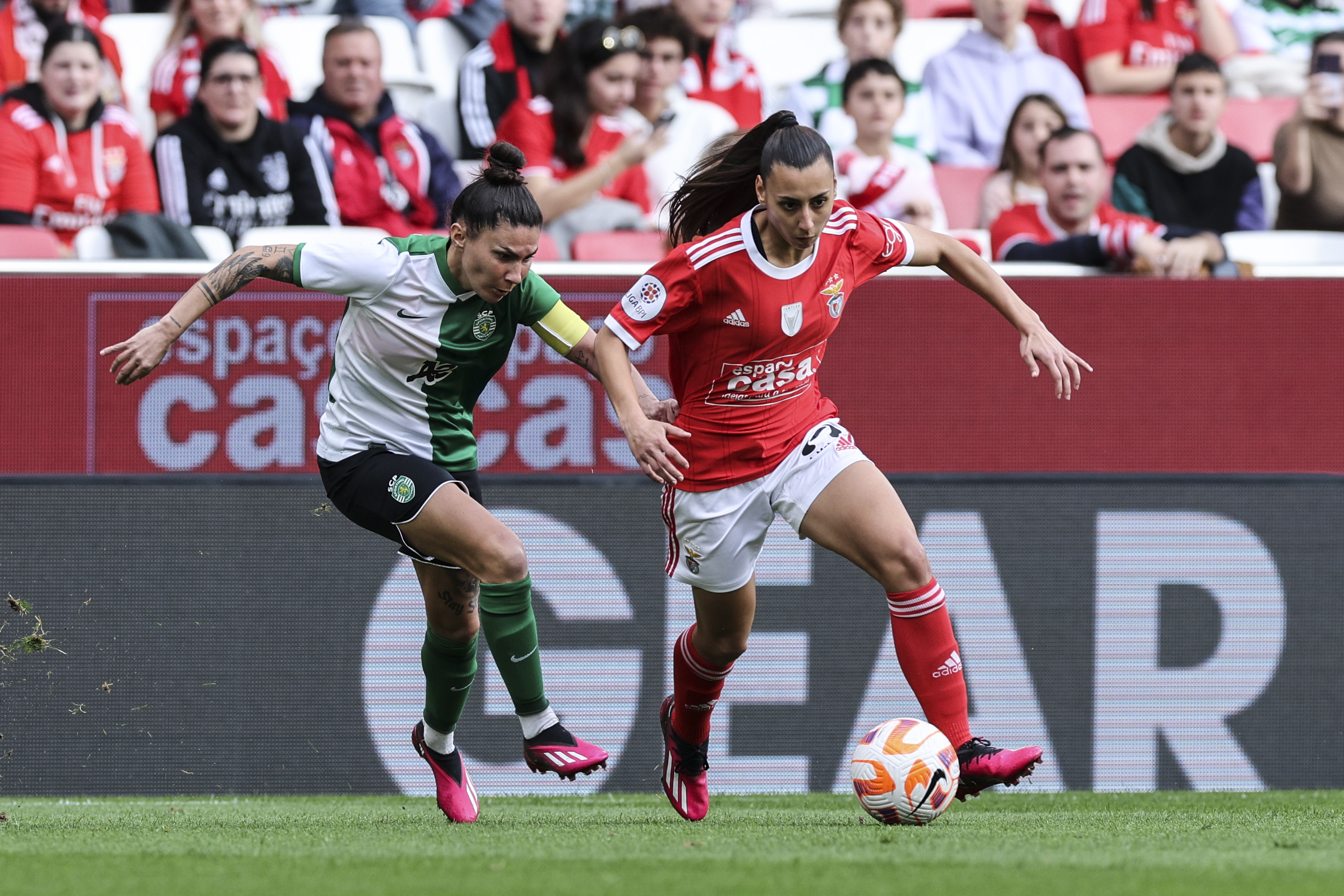 O Benfica goleou o Sporting e há mais um número histórico para o futebol  feminino em Portugal: 15.032