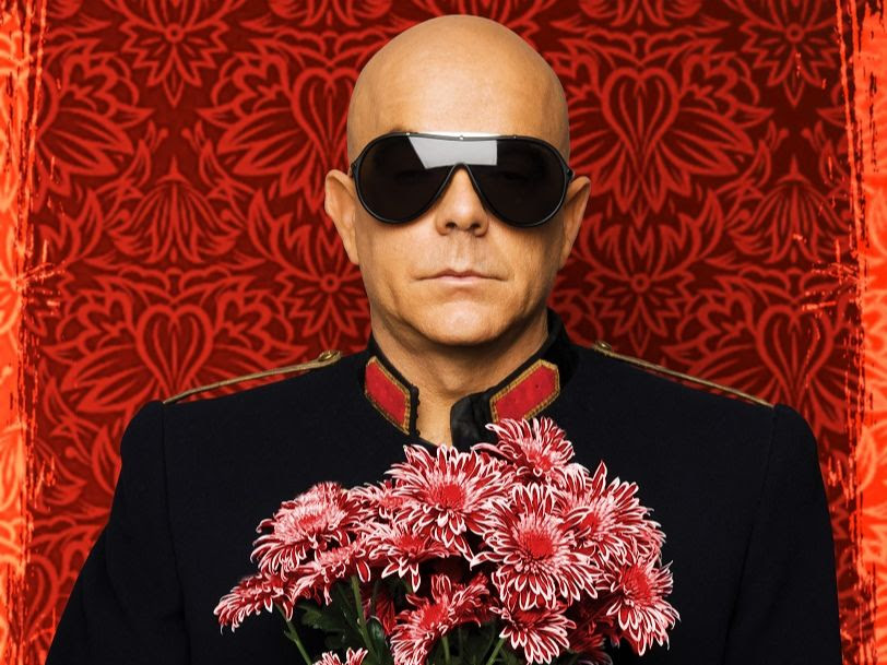 Pedro Abrunhosa irreconhecível. Imagens raras mostram cantor sem óculos escuros e com cabelo