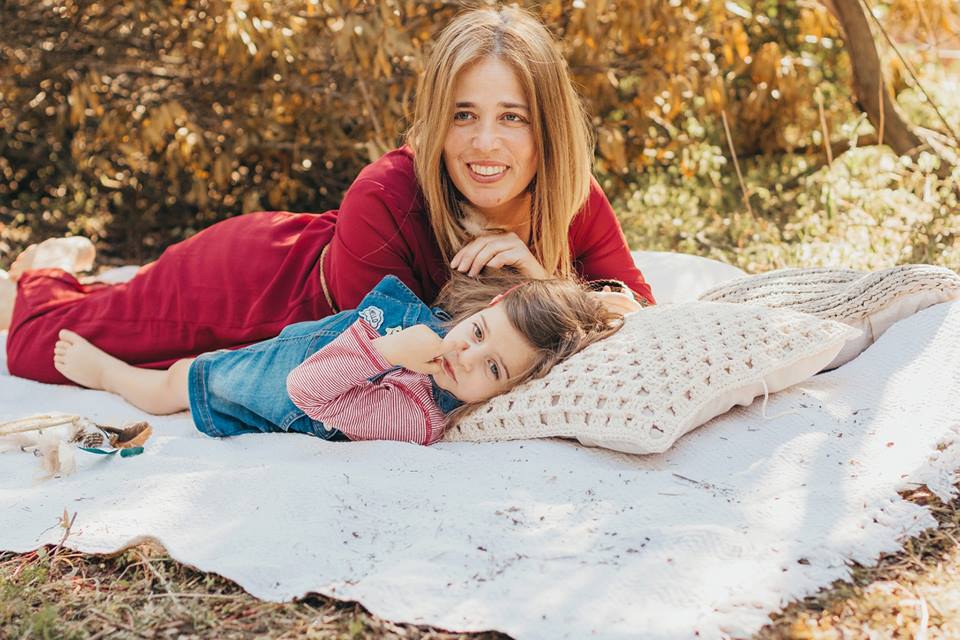 Histórias de quem decidiu ser mãe e pai a tempo inteiro. “Senti muita falta de compreensão por parte das pessoas”