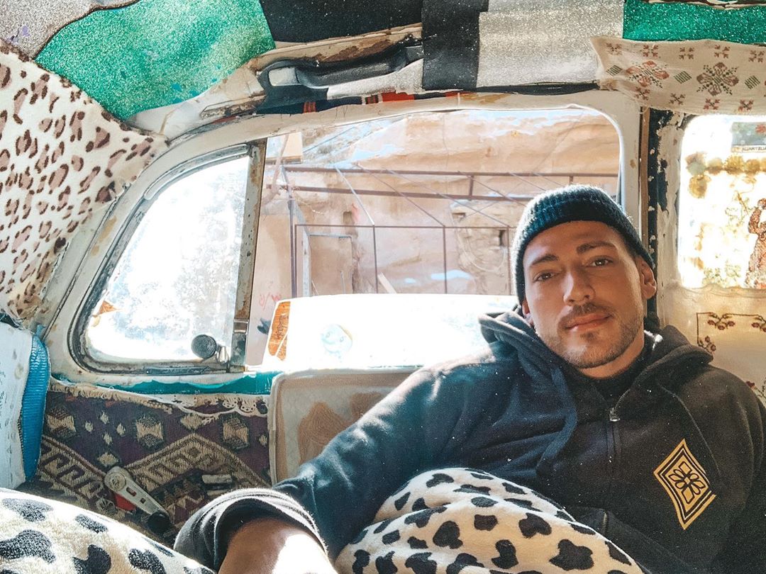 Ângelo Rodrigues percebe que sofre de síndrome de Stendhal através de uma seguidora