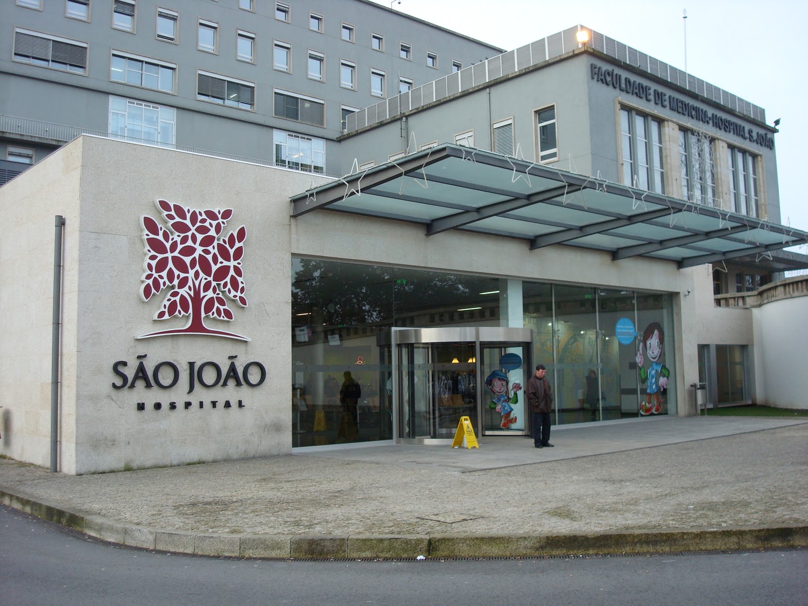 Incêndio no Hospital de São João foi causado por um cigarro. Homem teria perturbações mentais