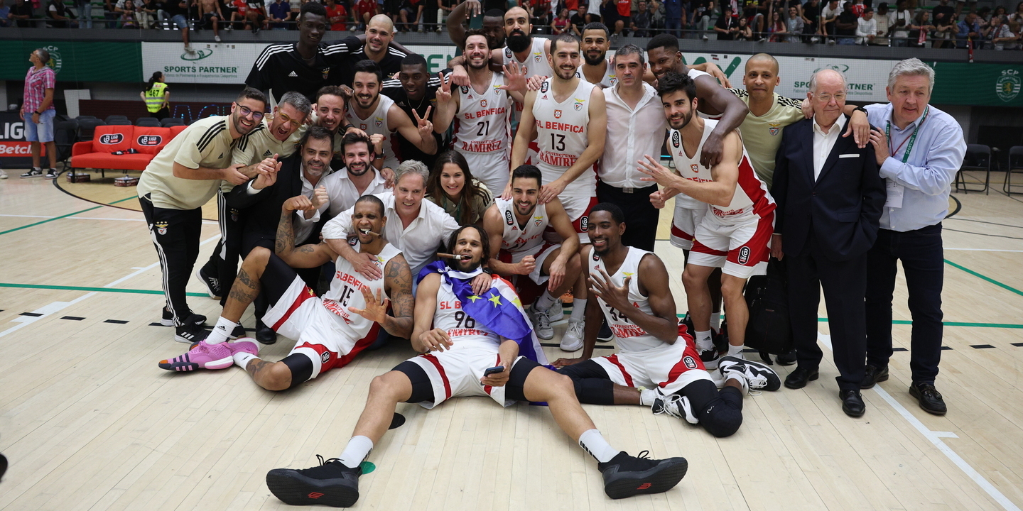 Benfica foi a Alvalade festejar o bicampeonato de basquetebol, Basquetebol