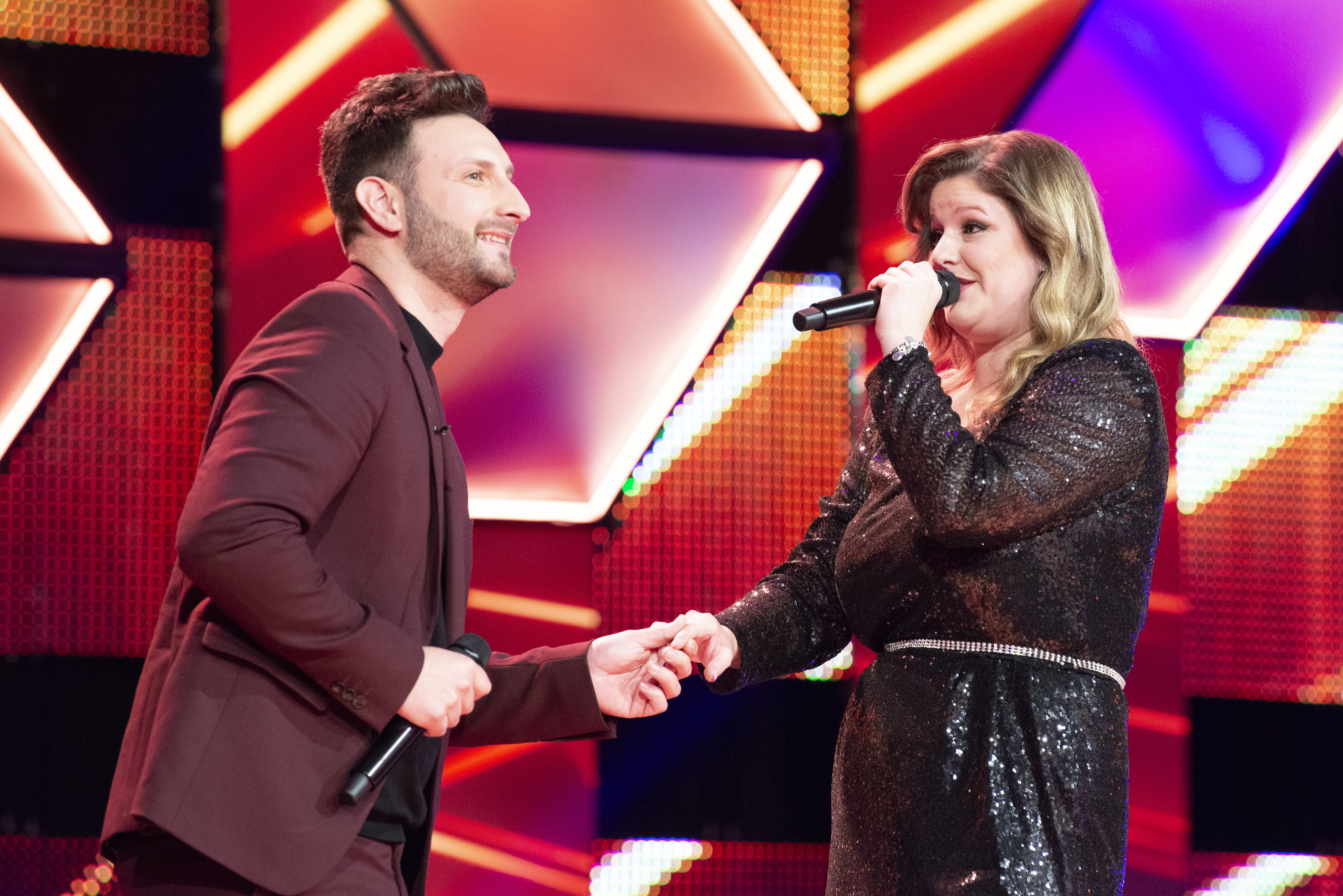 “All Together Now”. Daniela conquistou 99 jurados e ainda recebeu um pedido de casamento em direto