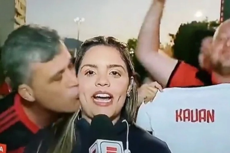 Adepto do Flamengo assedia jornalista da ESPN Brasil em direto. Acabou em prisão preventiva