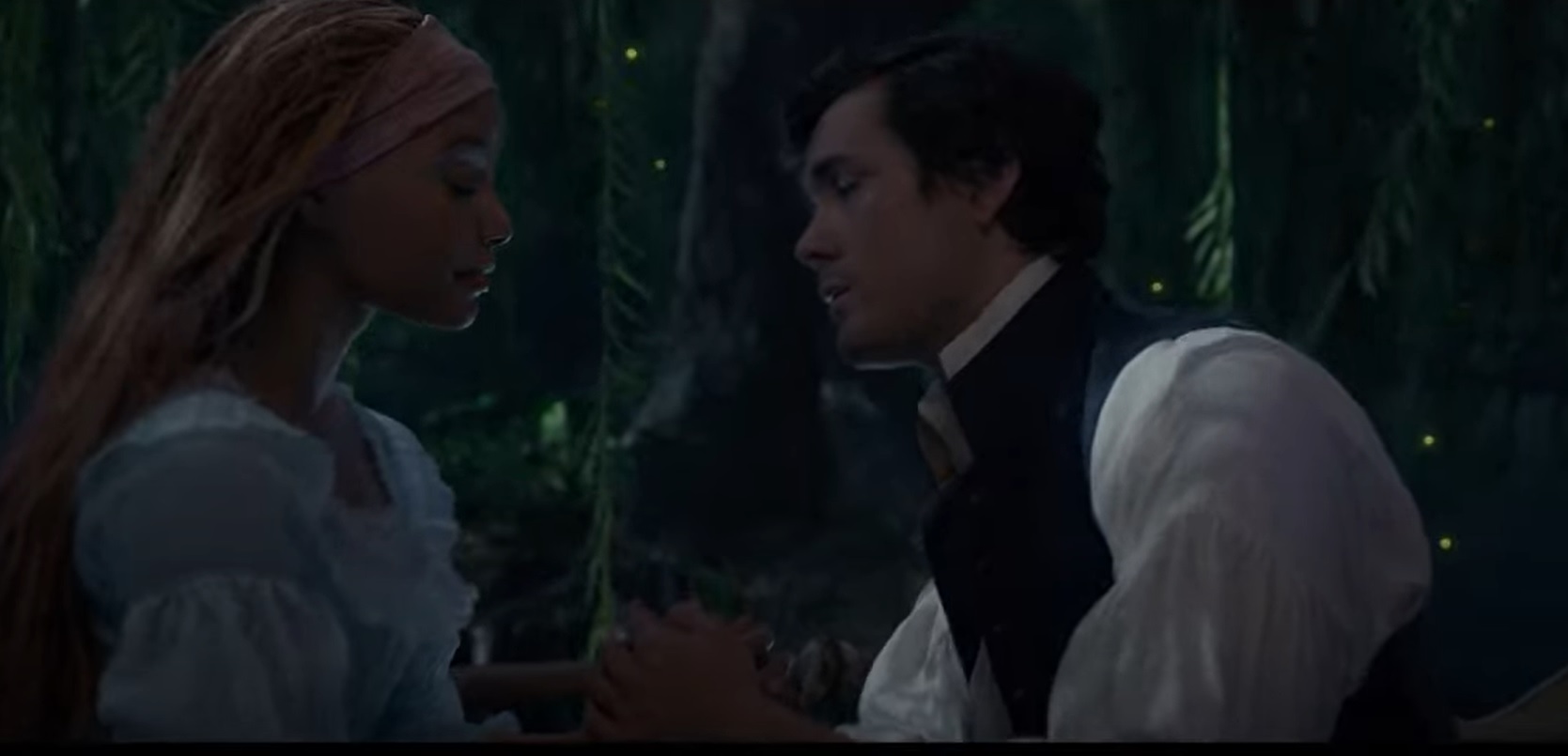 Há novo trailer de “A Pequena Sereia” e não estamos a saber lidar com este momento romântico. Veja o vídeo