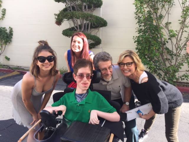 Aos 4 meses, os médicos deram a Andrew um ano de vida. Viveu até aos 24 anos