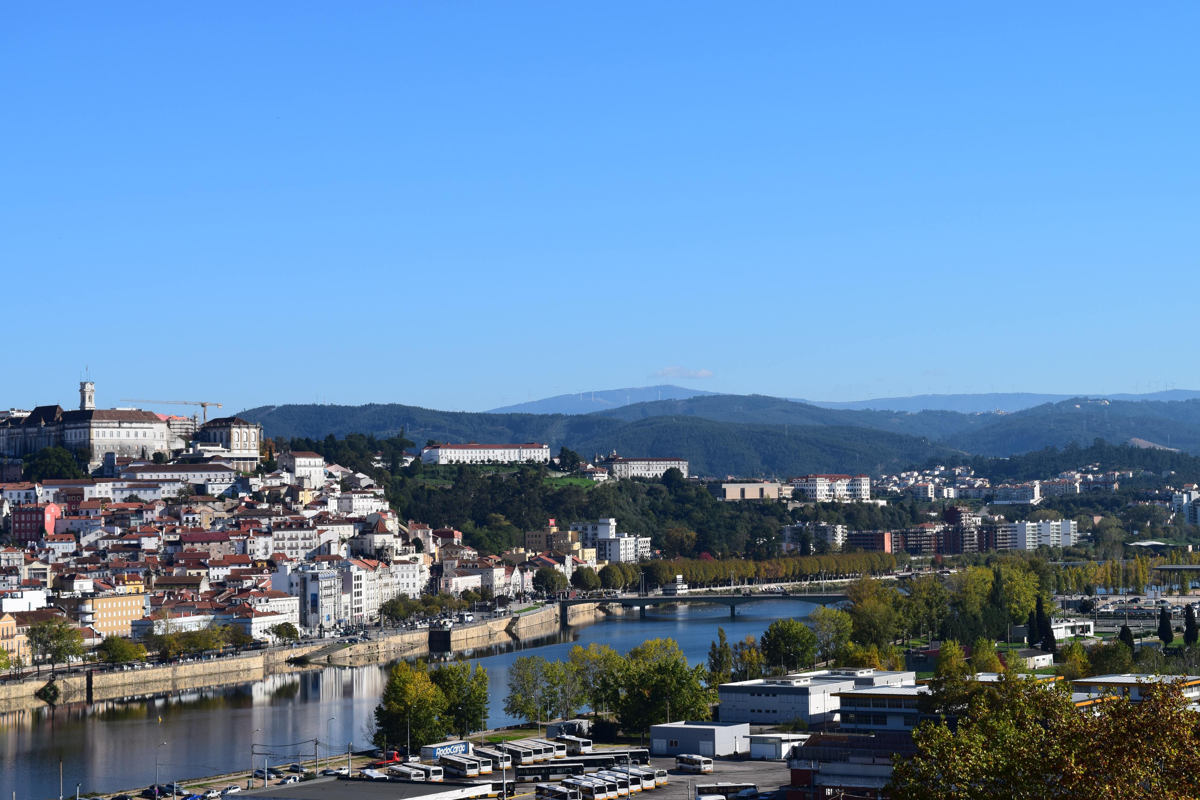 Viver em Coimbra sem gastar muito. O que fazer, onde comer e as zonas onde deve procurar casa