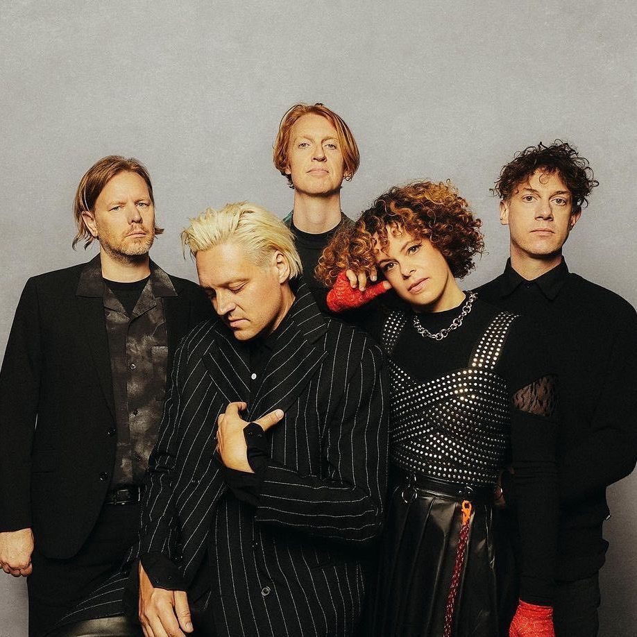 Mais um dia, mais uma confirmação. Arcade Fire vão atuar no palco principal do NOS Alive em 2024